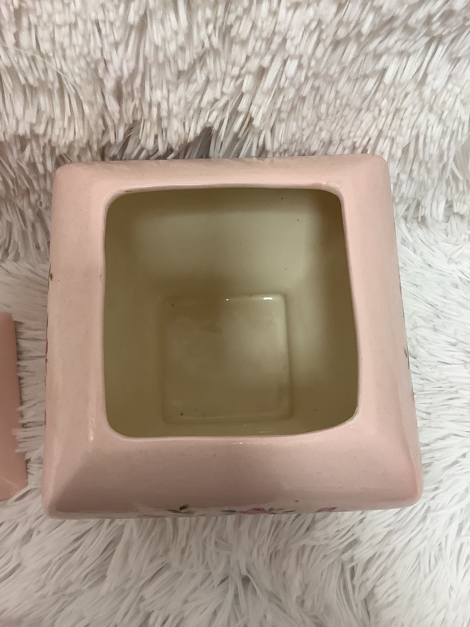 Pink rose container image 2