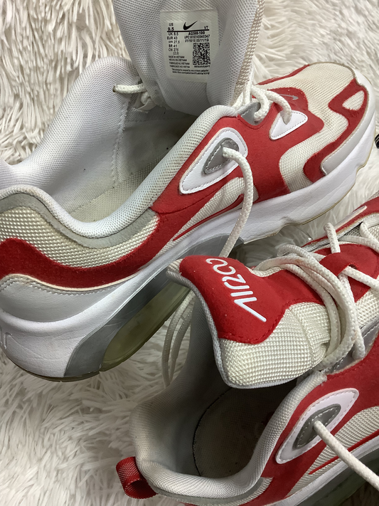 Nike shoe image 1