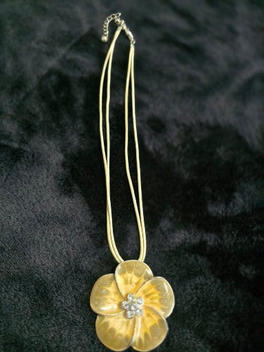 Necklace image 1