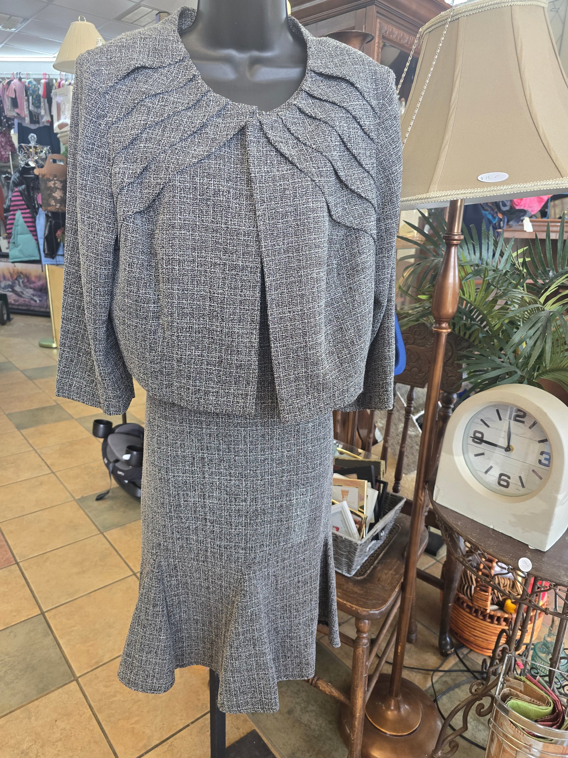 2 piece gray dress size 16 image 4