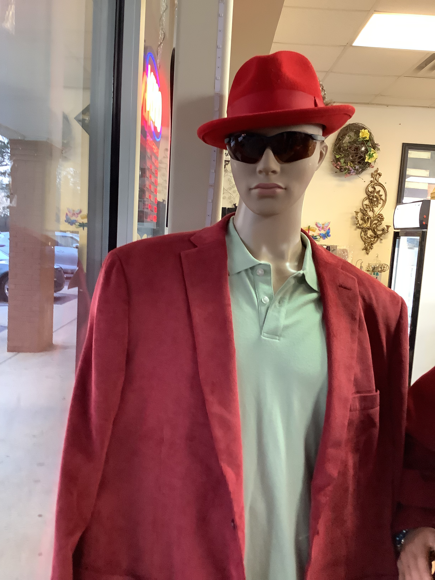 Red Bruno Capelo hat image 3