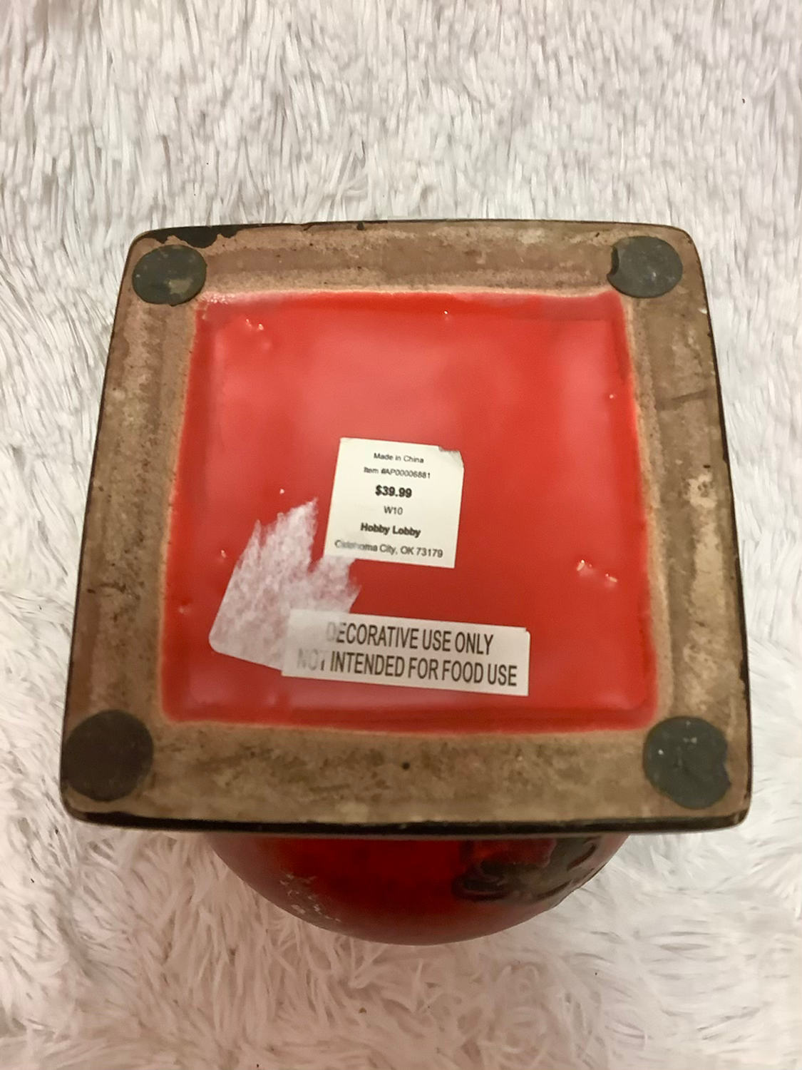 Red flower vase image 3