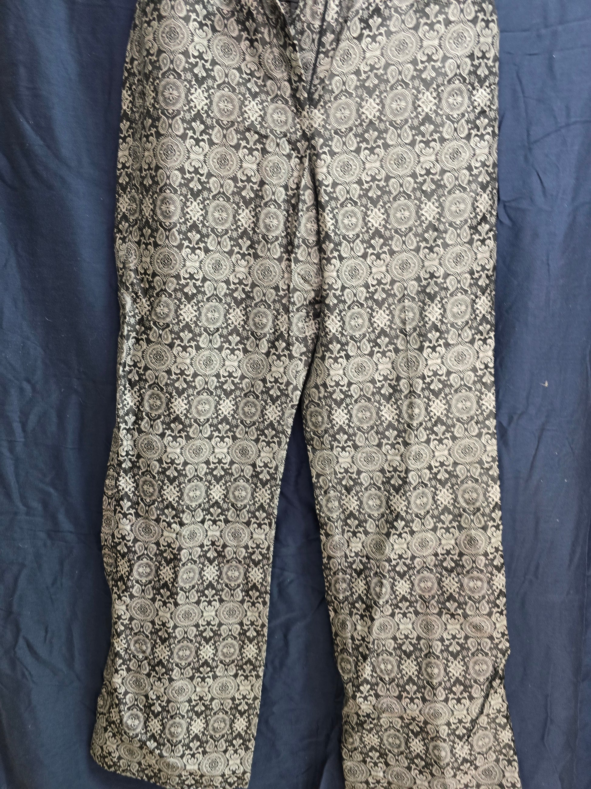 Clasique Entire ladies pants size 0 image 1