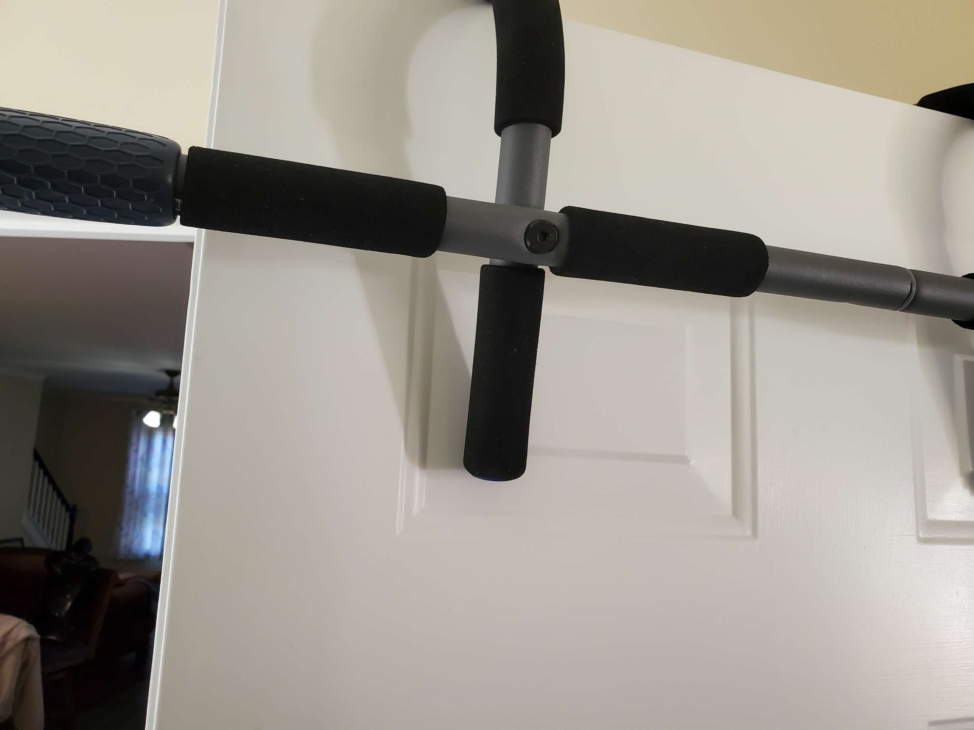 Pull up bar image 2