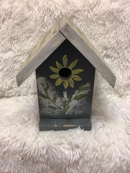 Sunflower Bird House image 0
