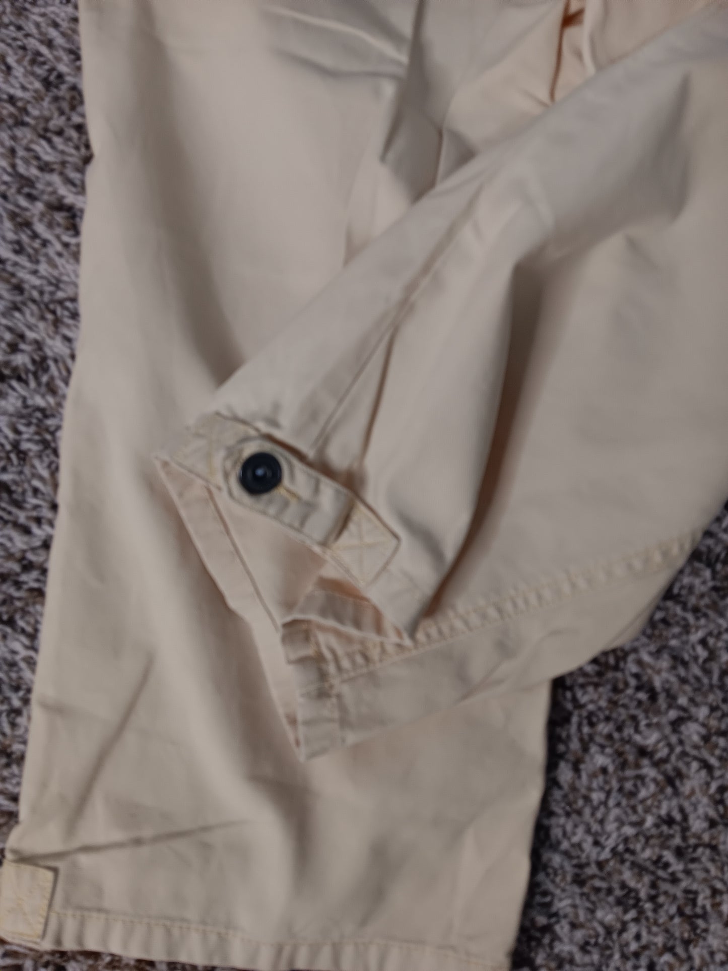 Light Yellow Capri Pants – Casual Cropped Comfort image 3