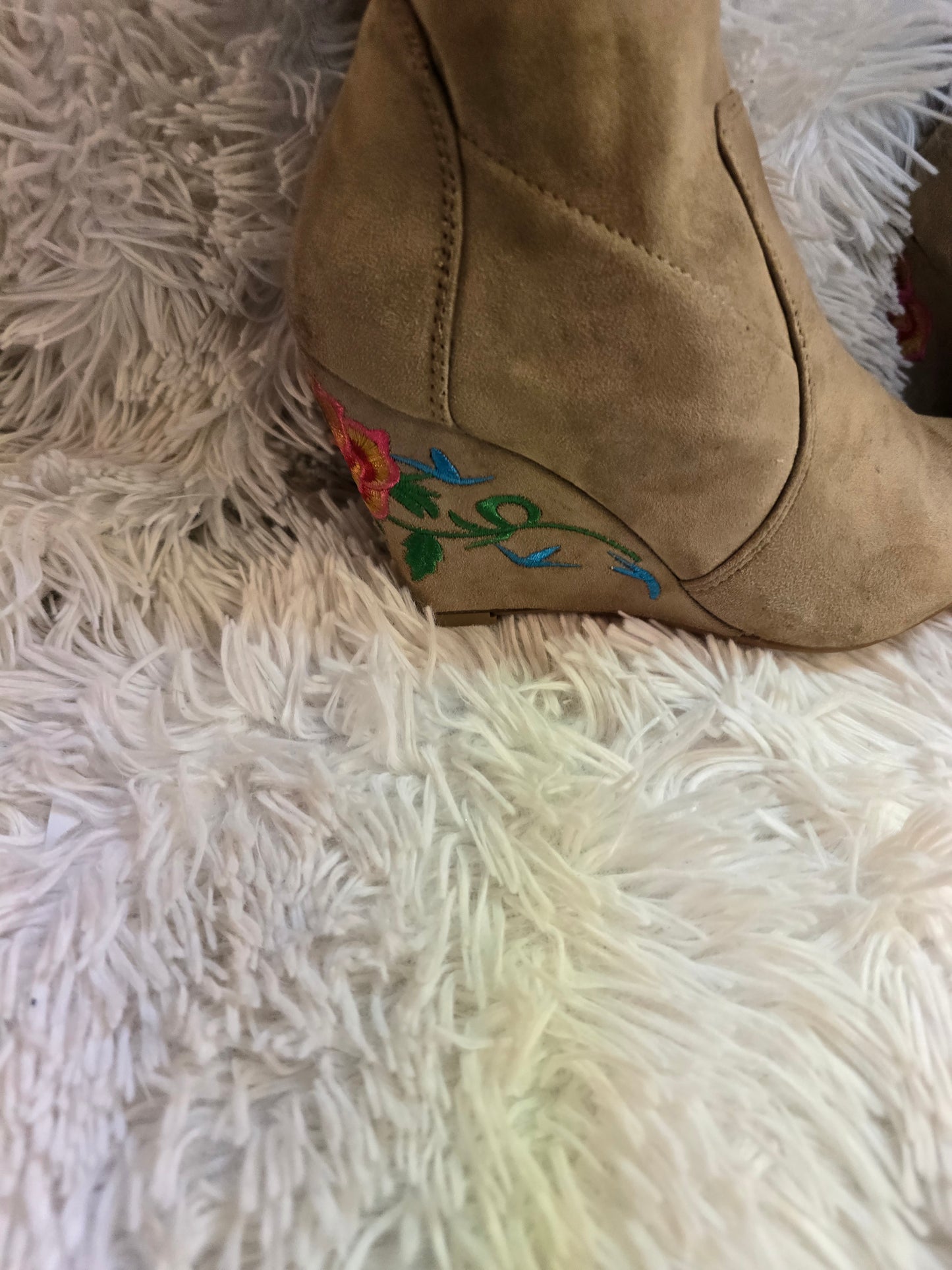 Knee high boots size 8.5 image 4