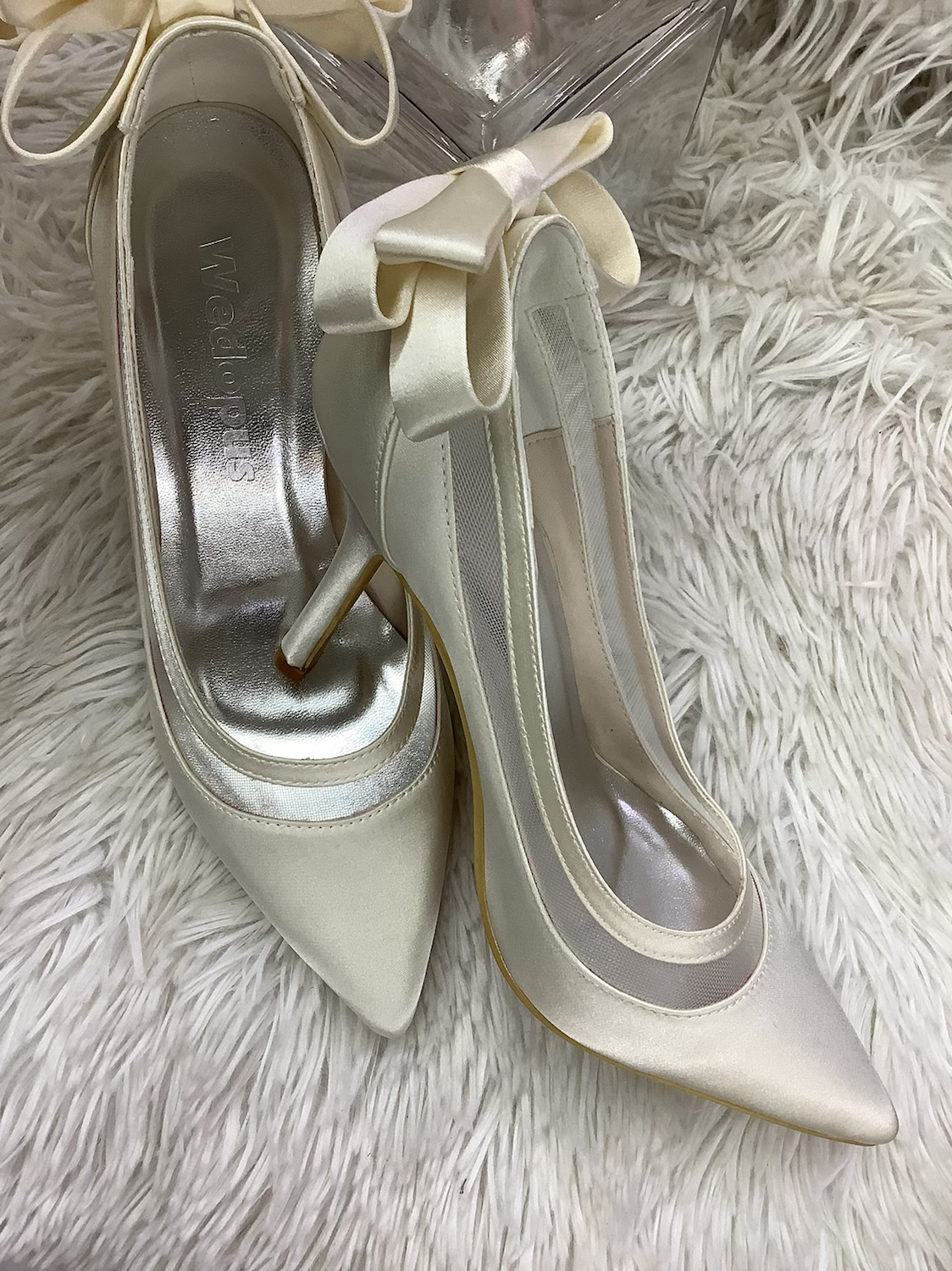Wedopus women shoe size 5.5 image 6