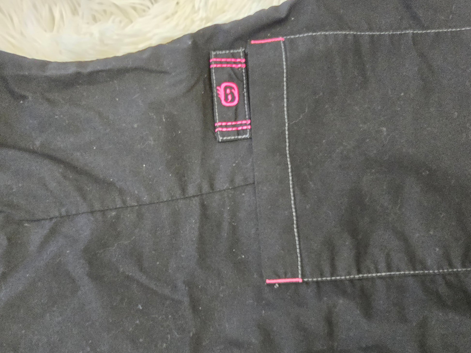 set of 3 Black Wonder Flex scrub tops, size small image 4