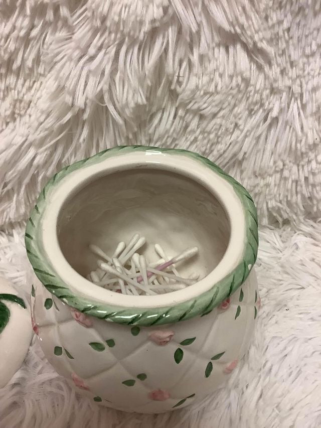Rose Decorated Jar image 1