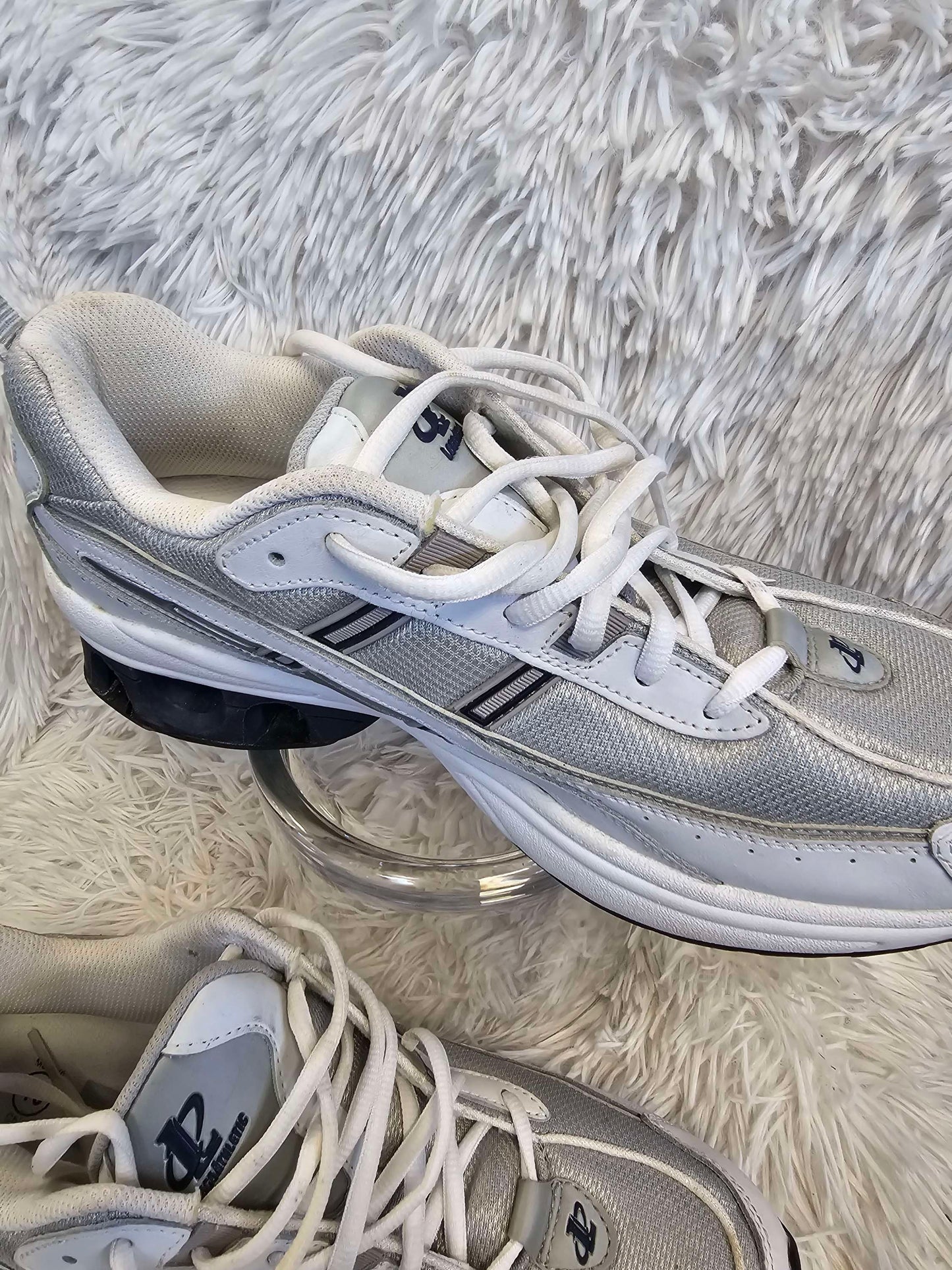 Logo Athletic men tennis shoe size 10 image 7