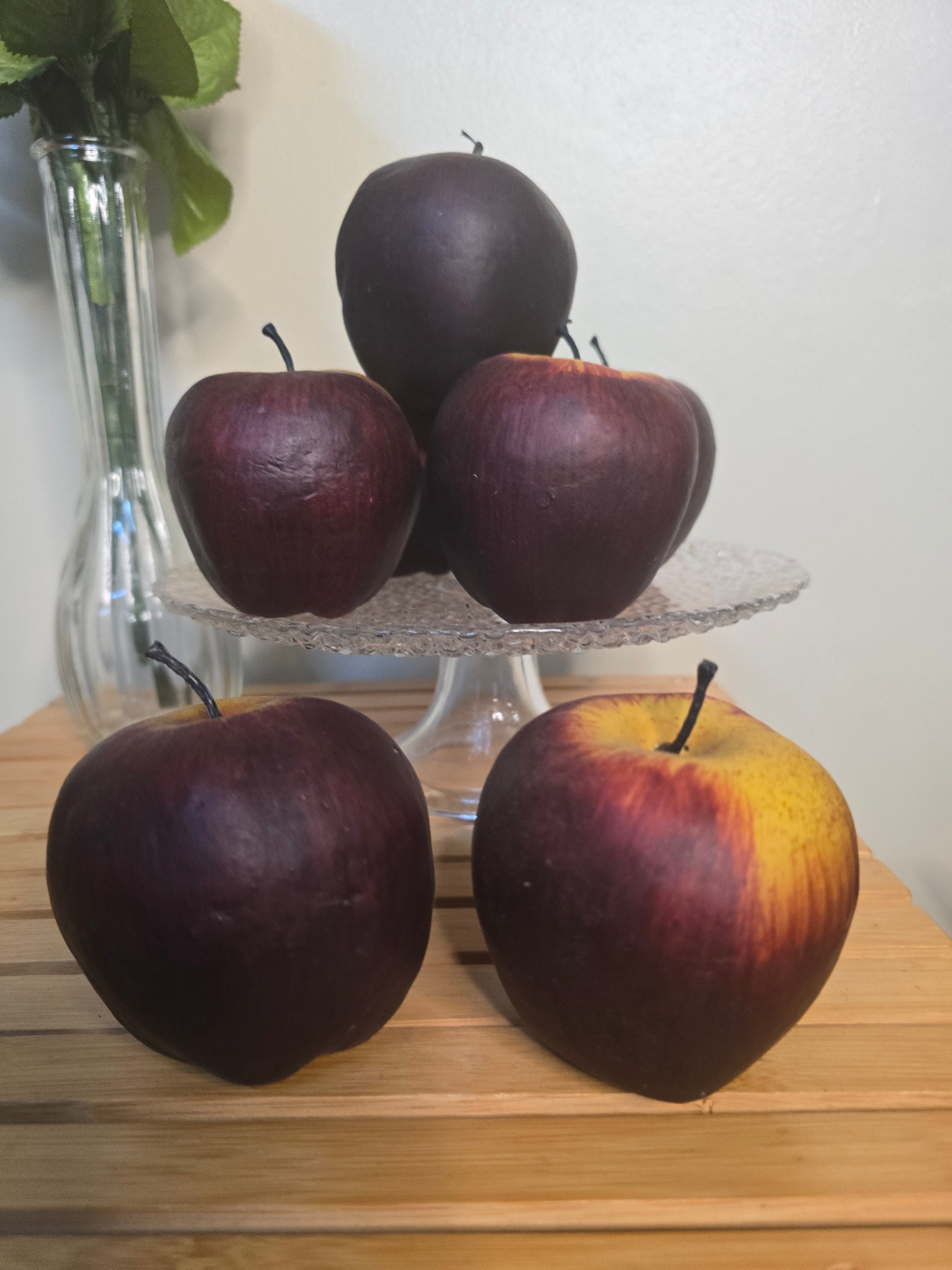 Set of 7 artificial apples image 4