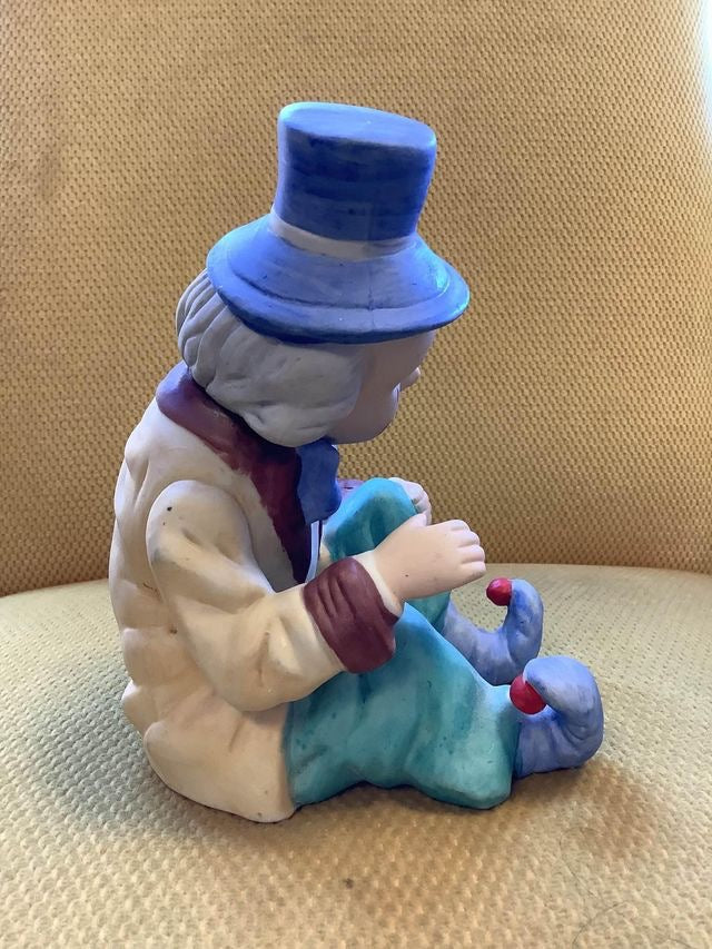 Ceramic circus clown statue image 3