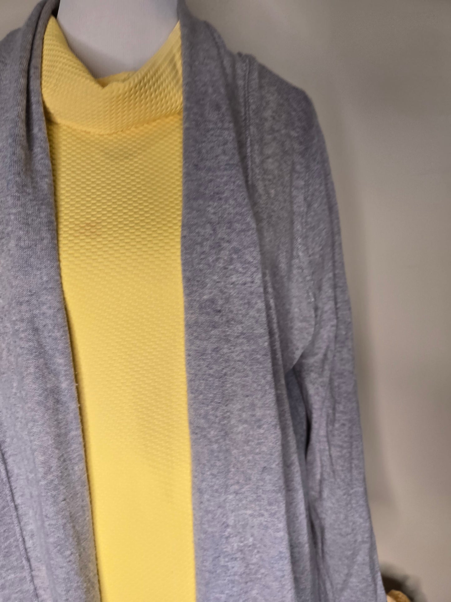 Long lightweight sweater XL image 3