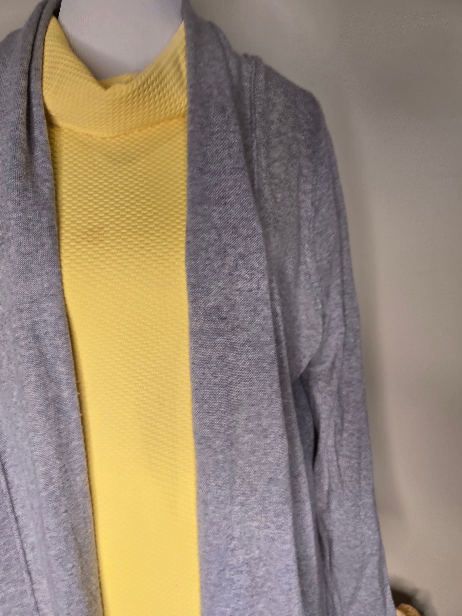 Long lightweight sweater XL image 3