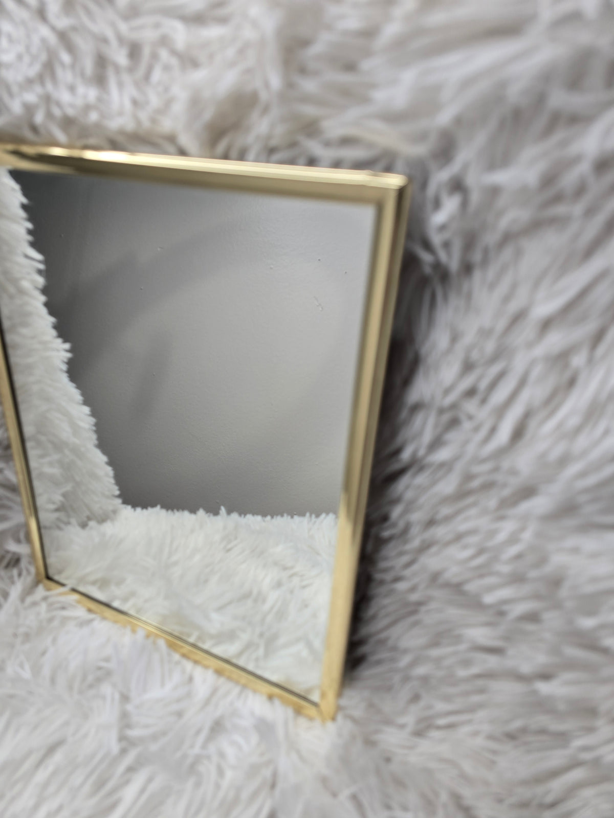 Mirror gold rim