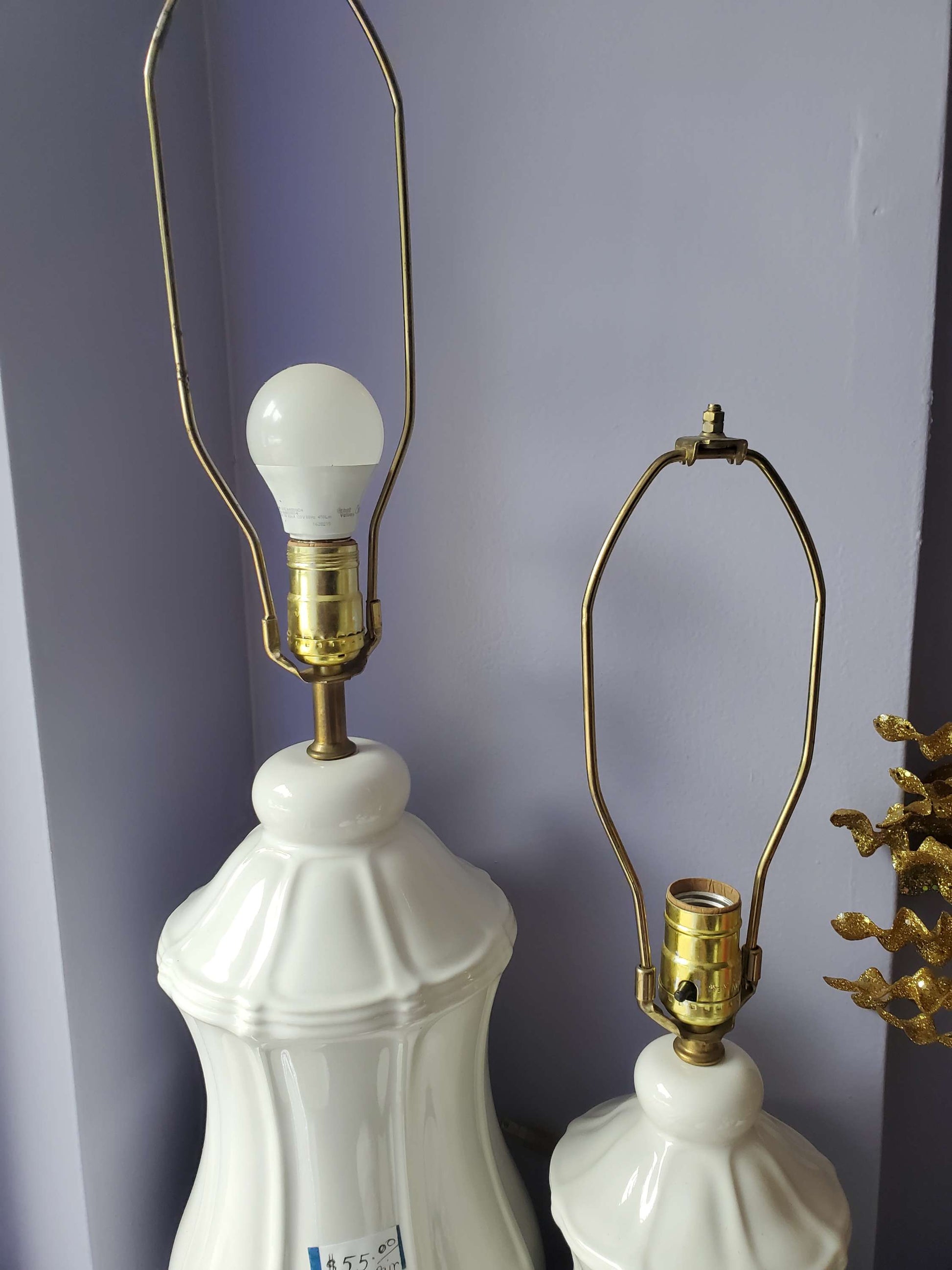 Pair white lamps image 1