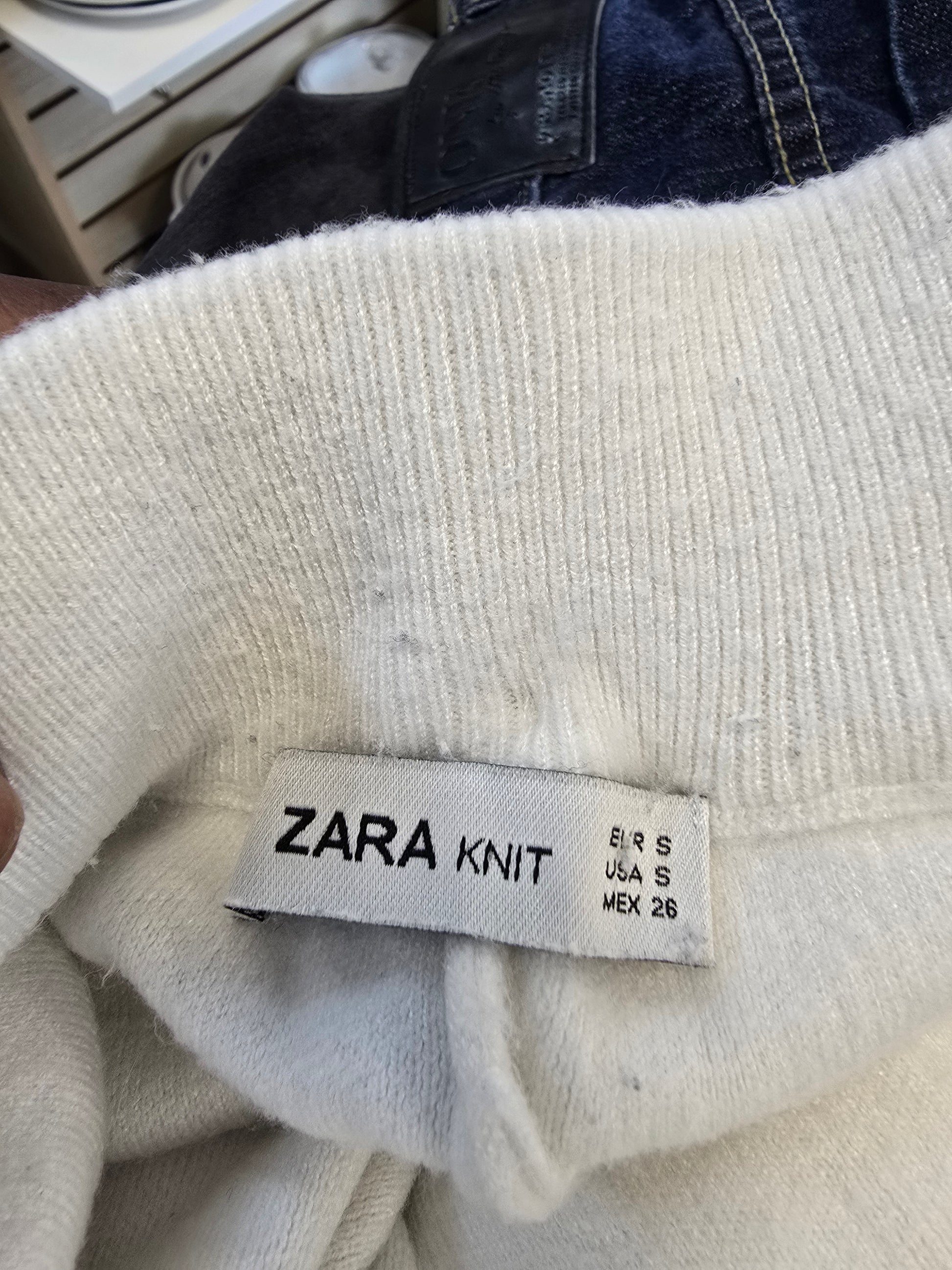 White Zara knit Capri size S image 10