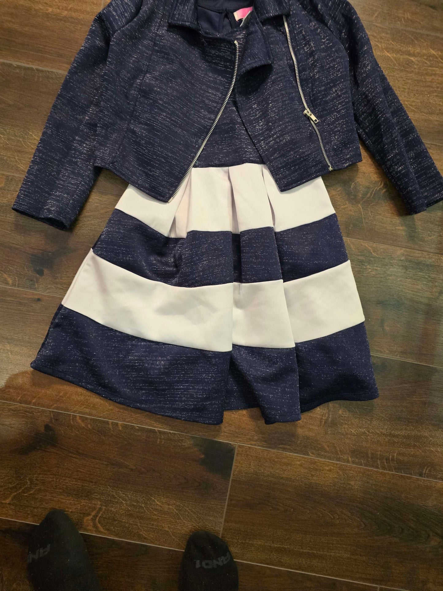 Girl blue and white dress size 10 image 3