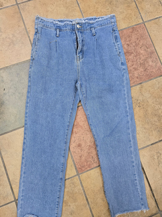 Woman boyfriend jeans/denim size 8 image 0