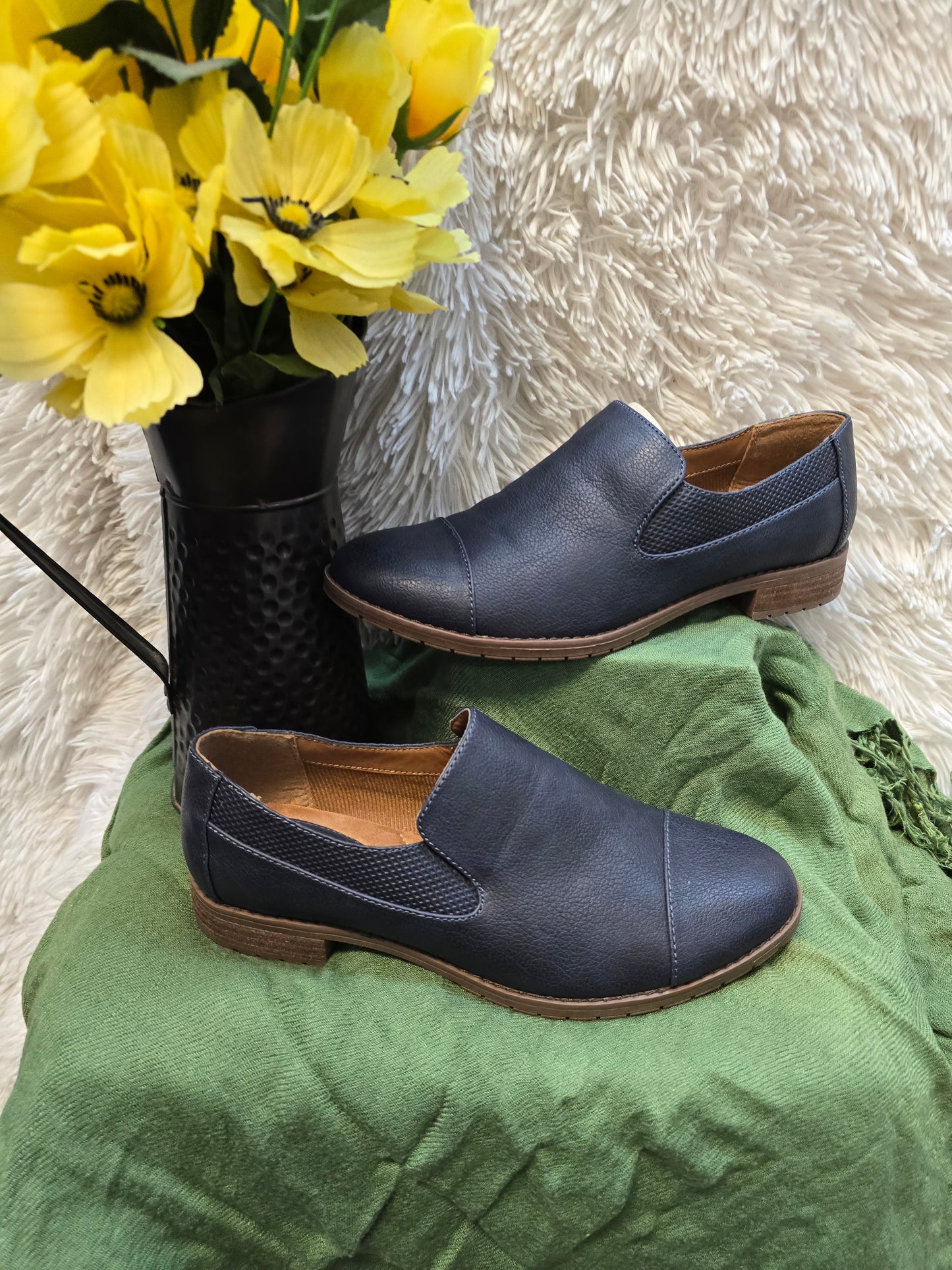 Eurosoft Women’s Waverly Navy Slip On Shoes Size 8.5 US image 5