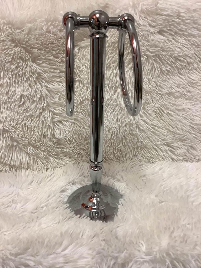 Silver two ring towel holder image 0
