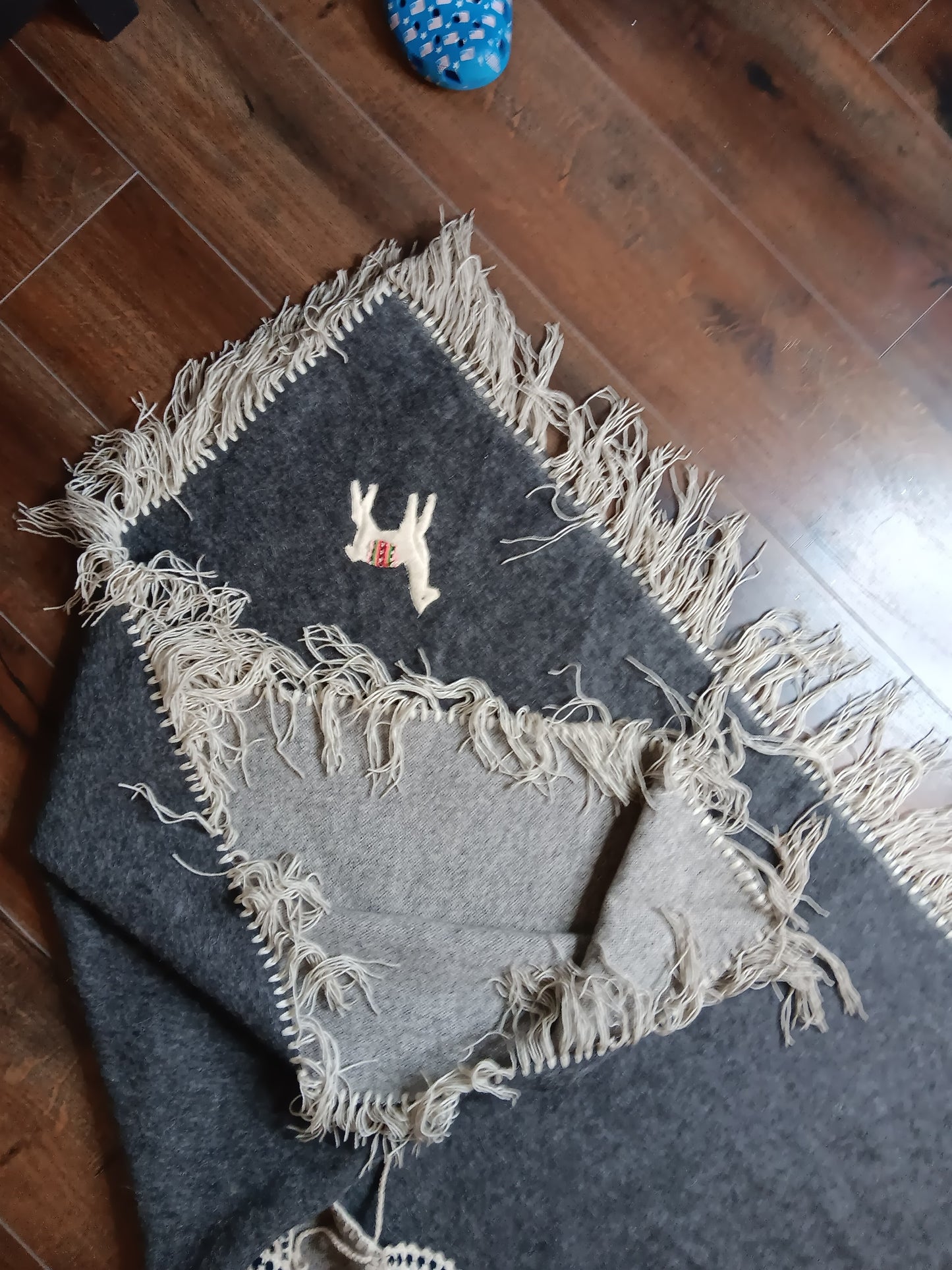Alpaca dark gray poncho image 6