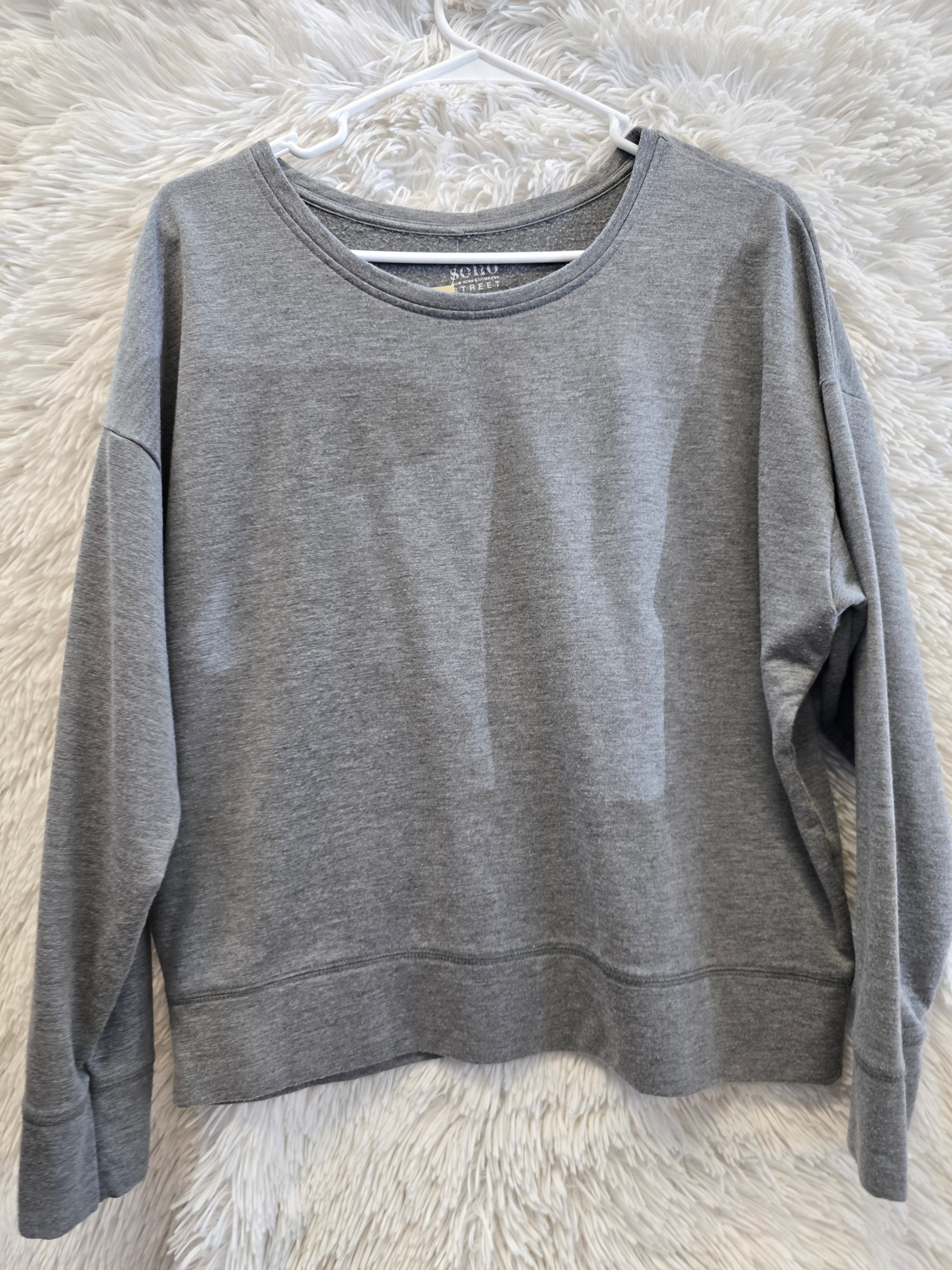 Gray sweater  M image 0