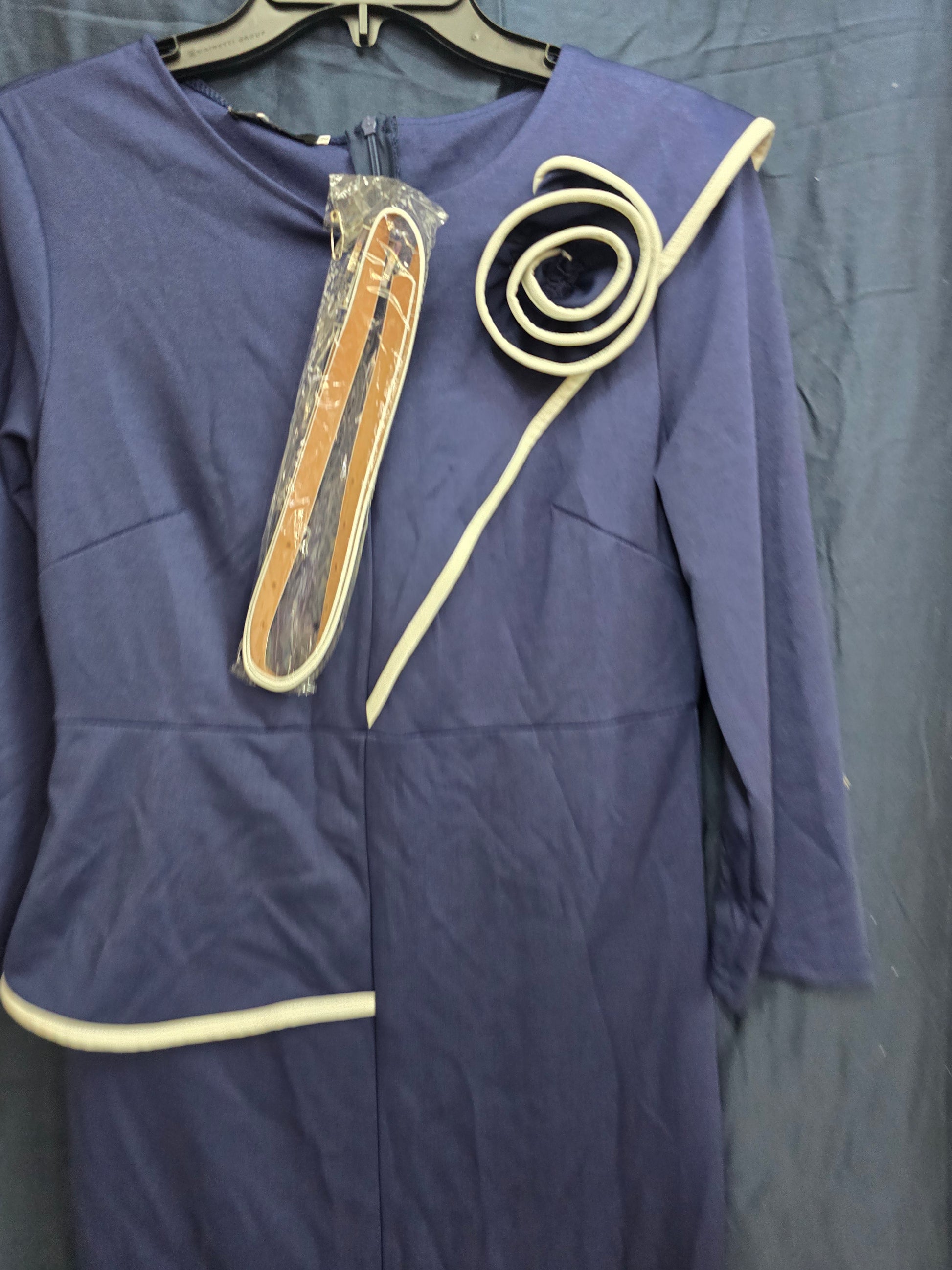 Blue dress size Medium image 3