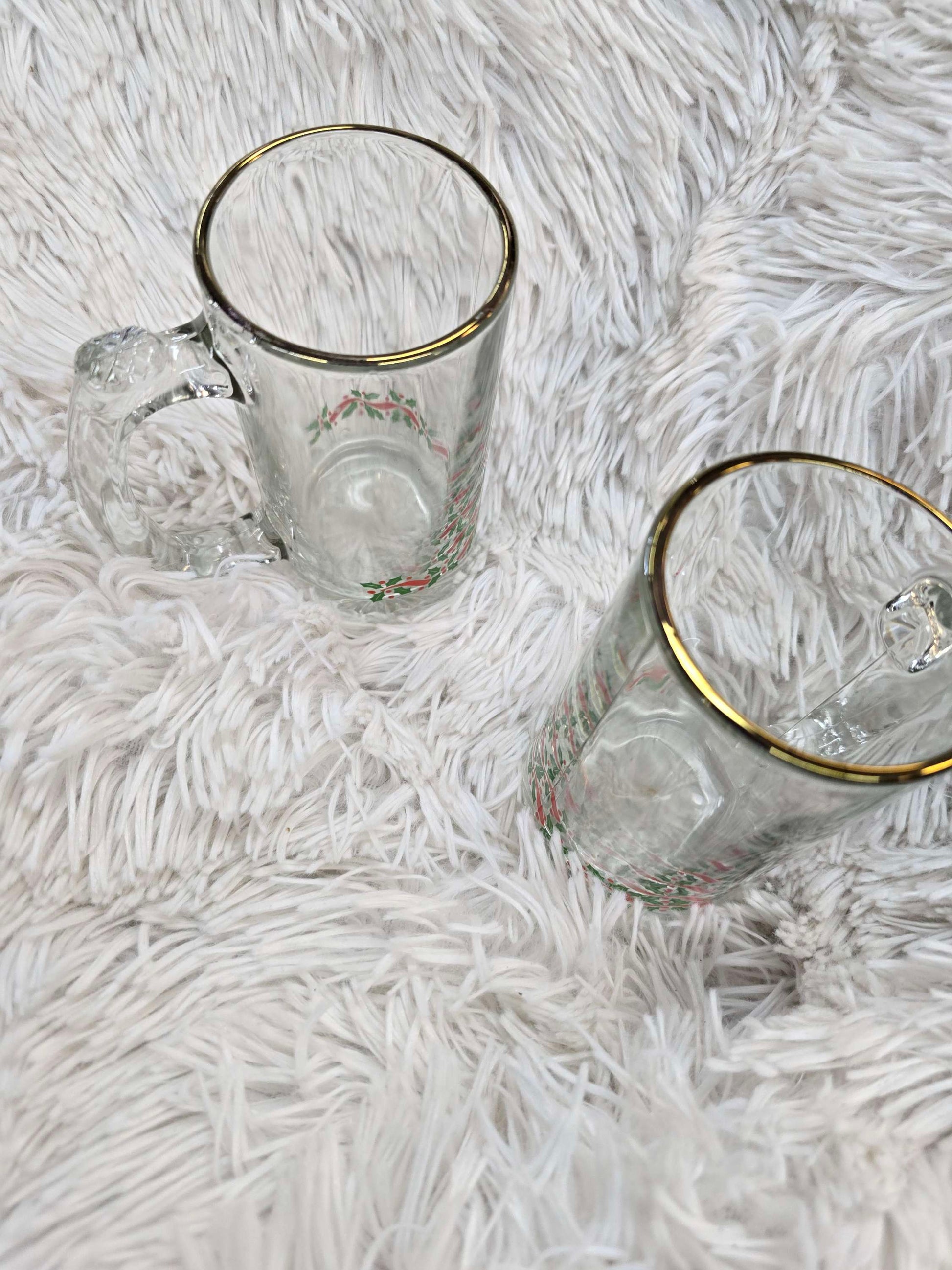 Set of 2 Vintage Holly Berry Mistletoe Christmas Beer Mugs w/ Gold Rim image 6