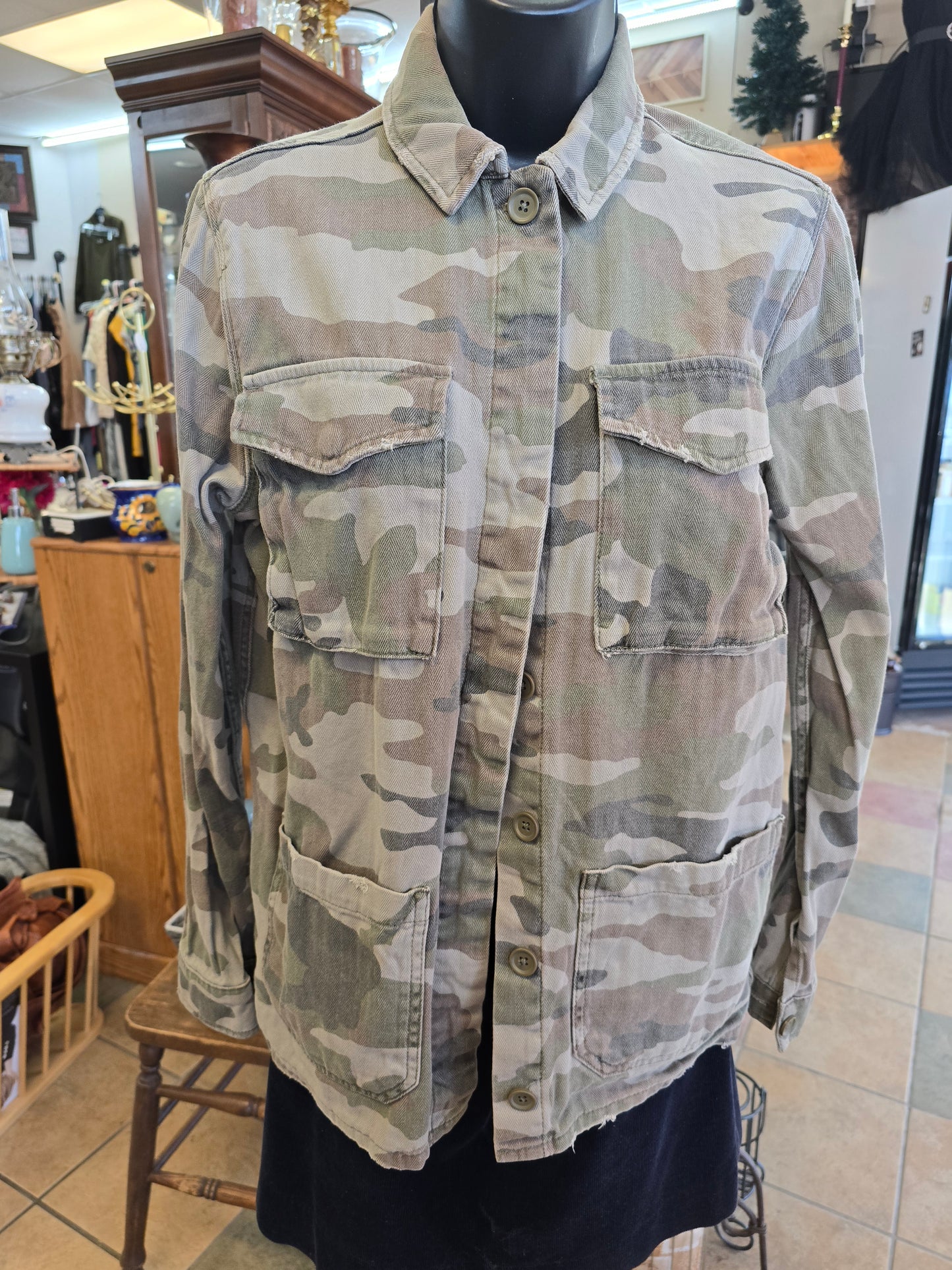 Camouflage button front blouse size 4 image 0