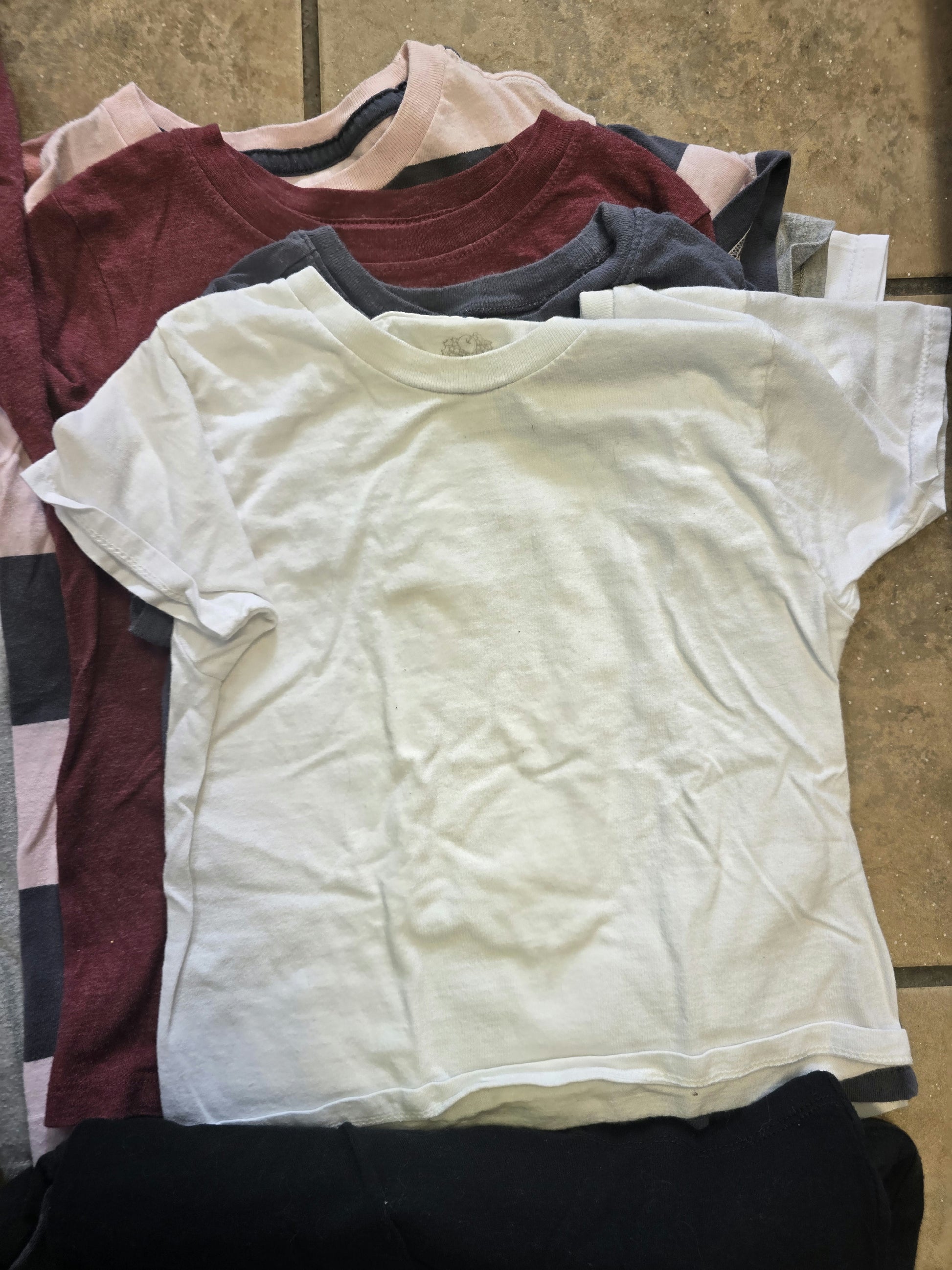 Set of 12 4t shirts image 7