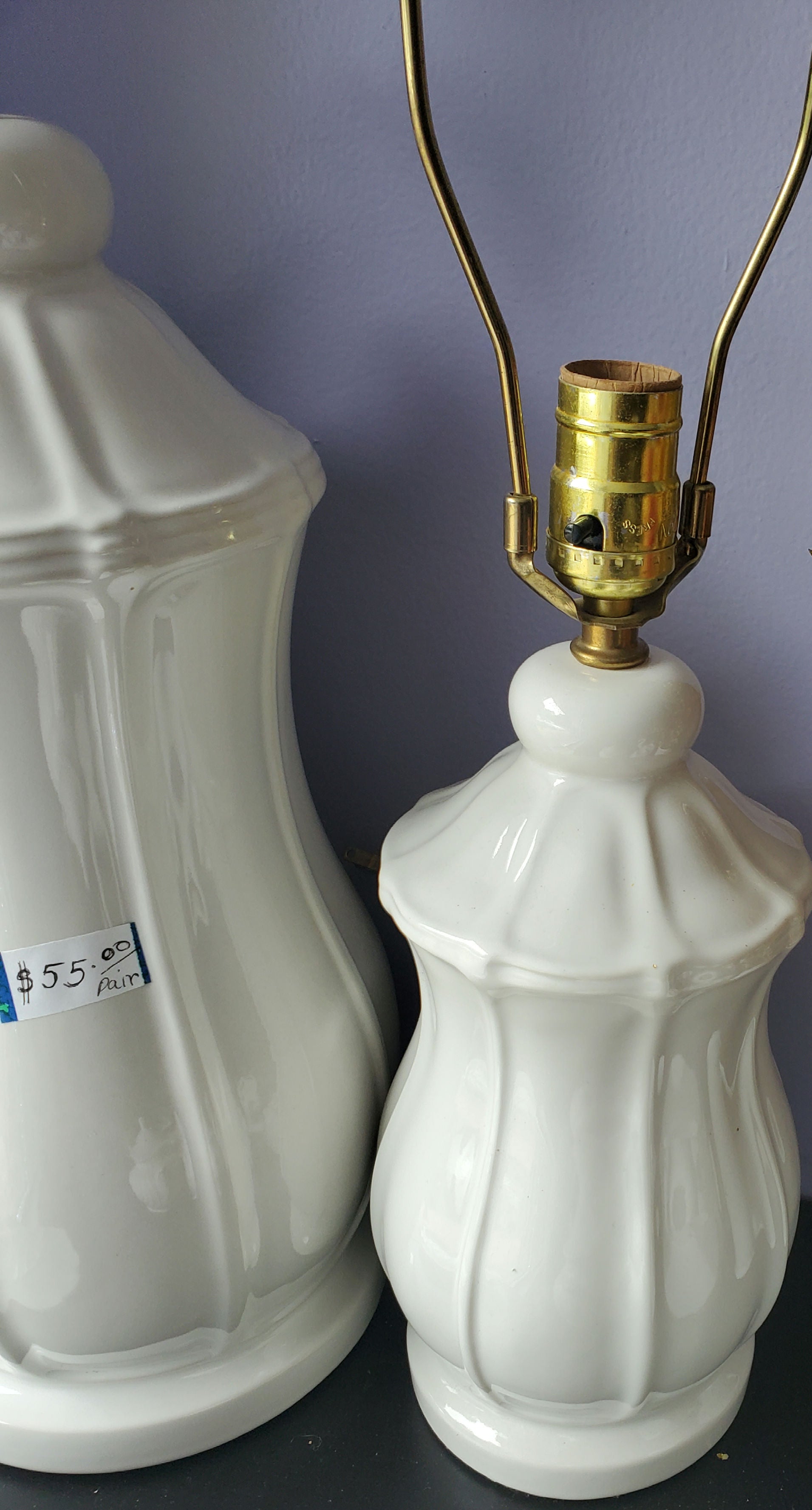 Pair white lamps image 4