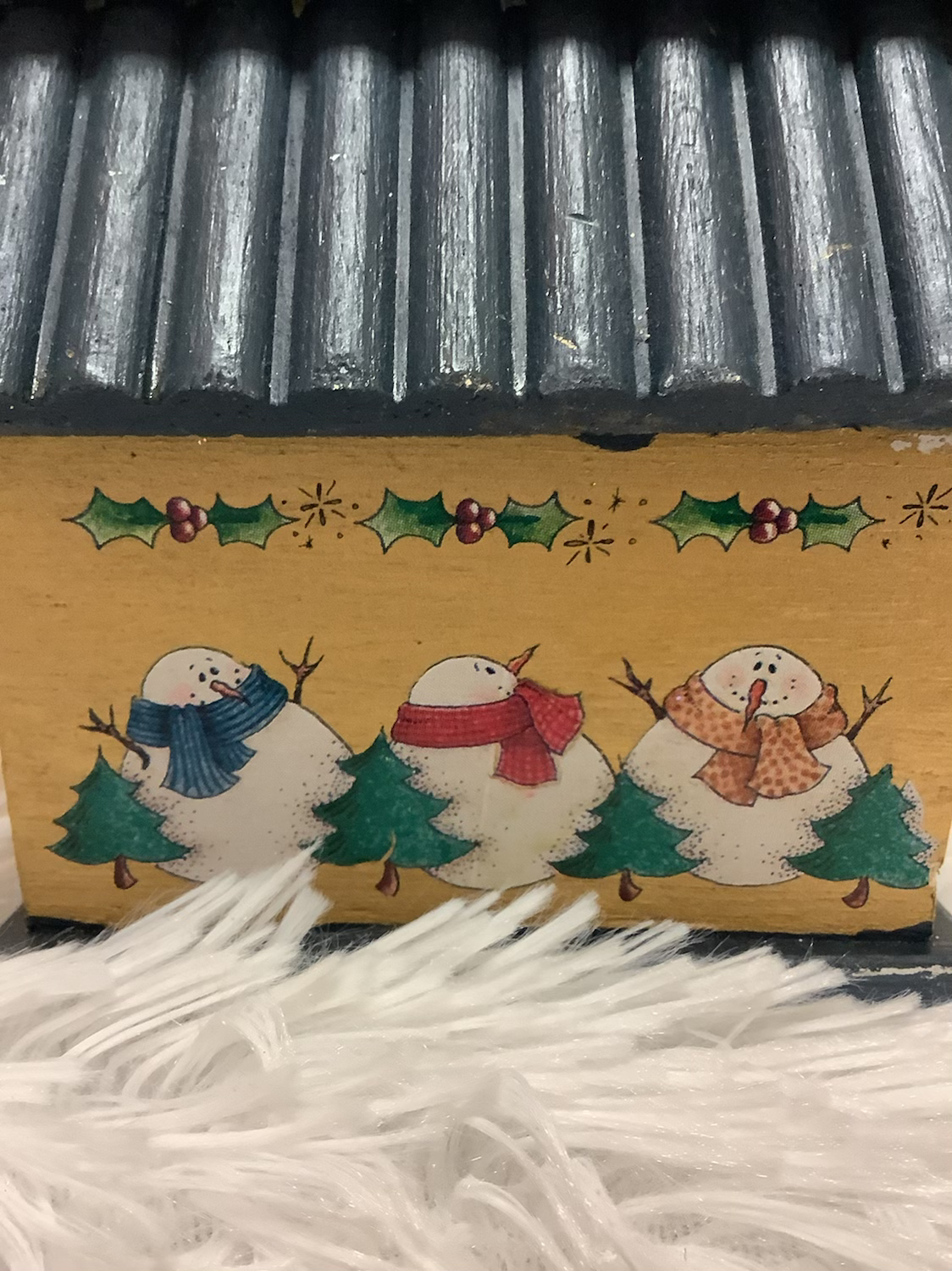 Christmas Themed Bird House image 4
