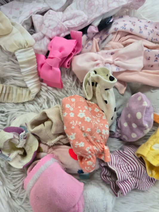 Baby girl accessories MITTENS AND BOWS image 0