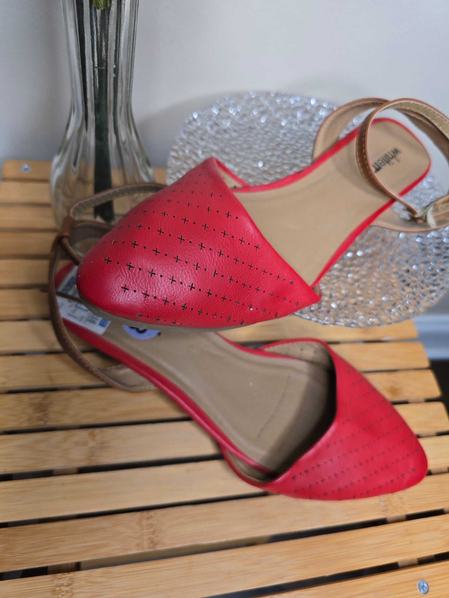 Red women summer flats size 8.5 image 6