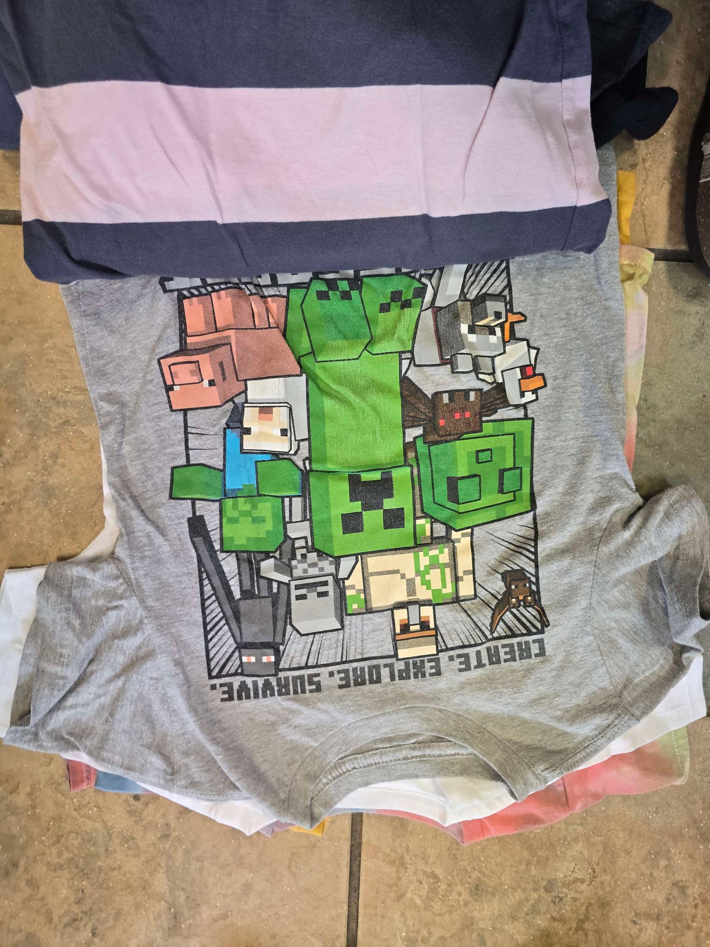 Set of 12 4t shirts image 3
