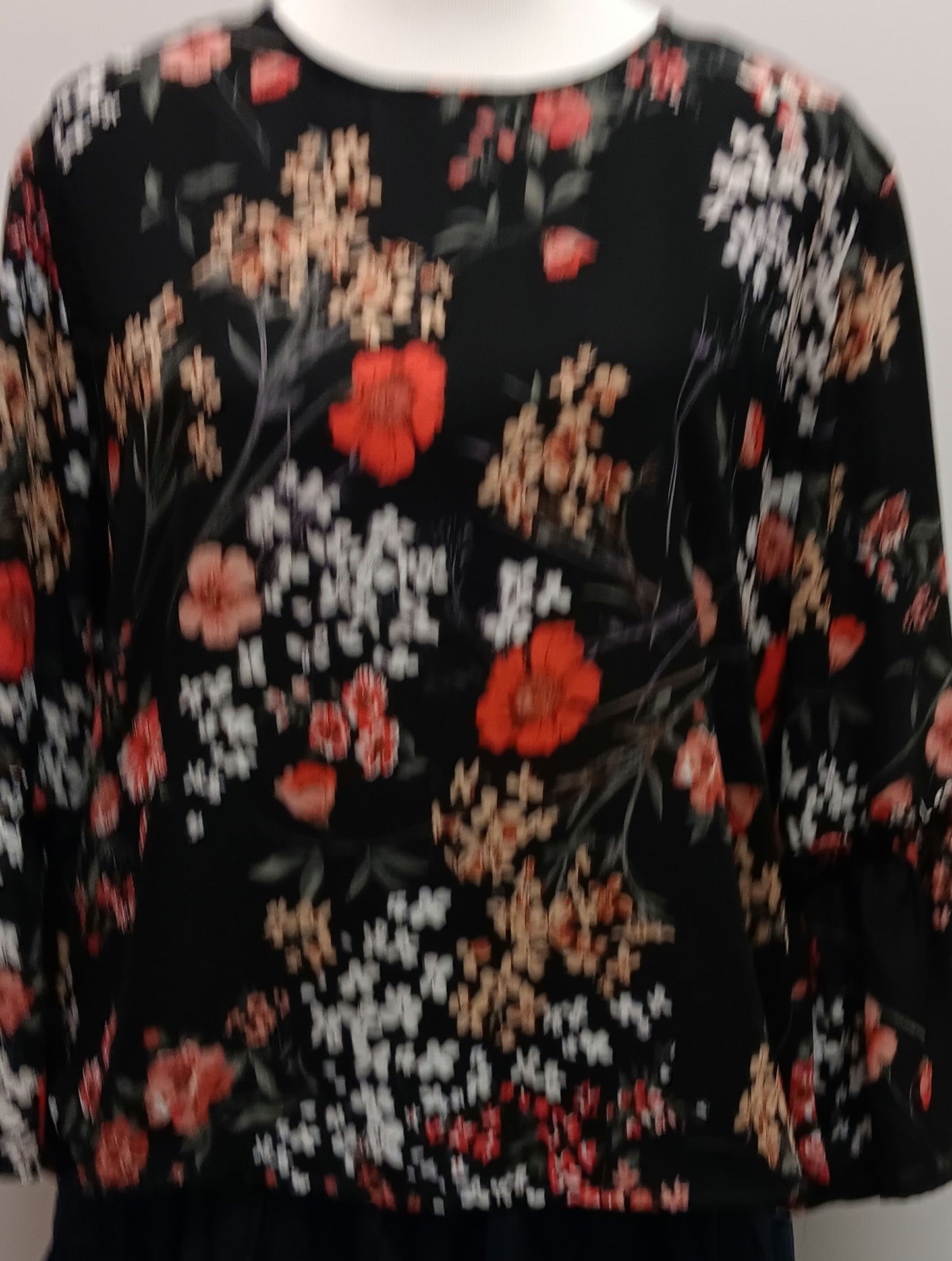Black floral Sweet rain blouse size XL image 5