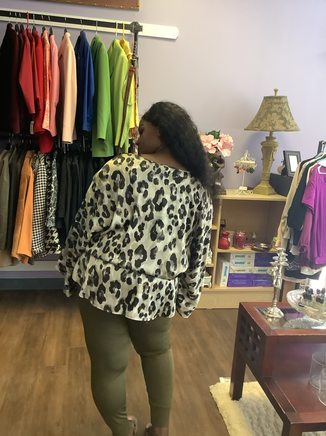 Leopard print blouse top - size 3 image 3