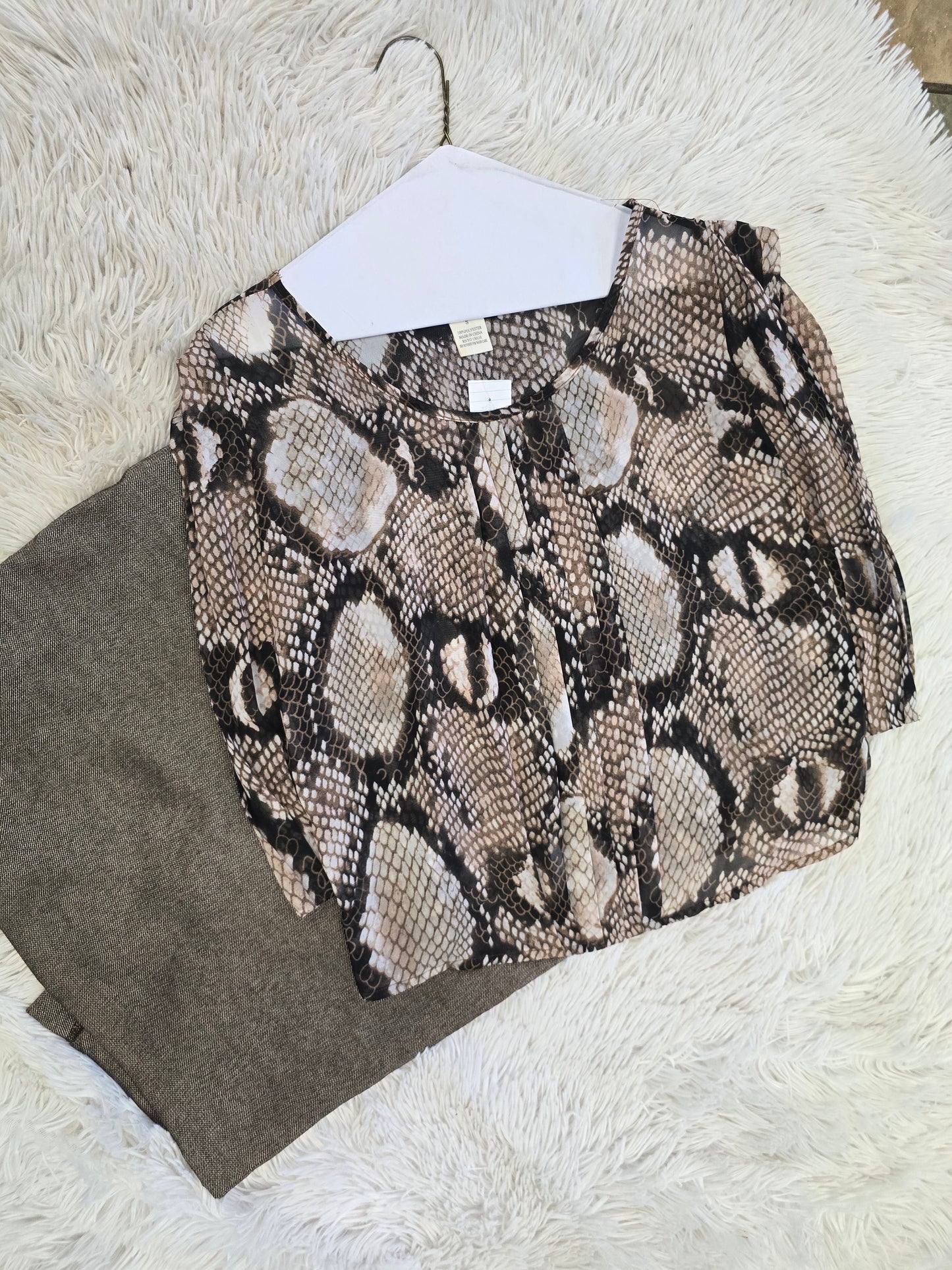 Snake print blouse/top size small image 0