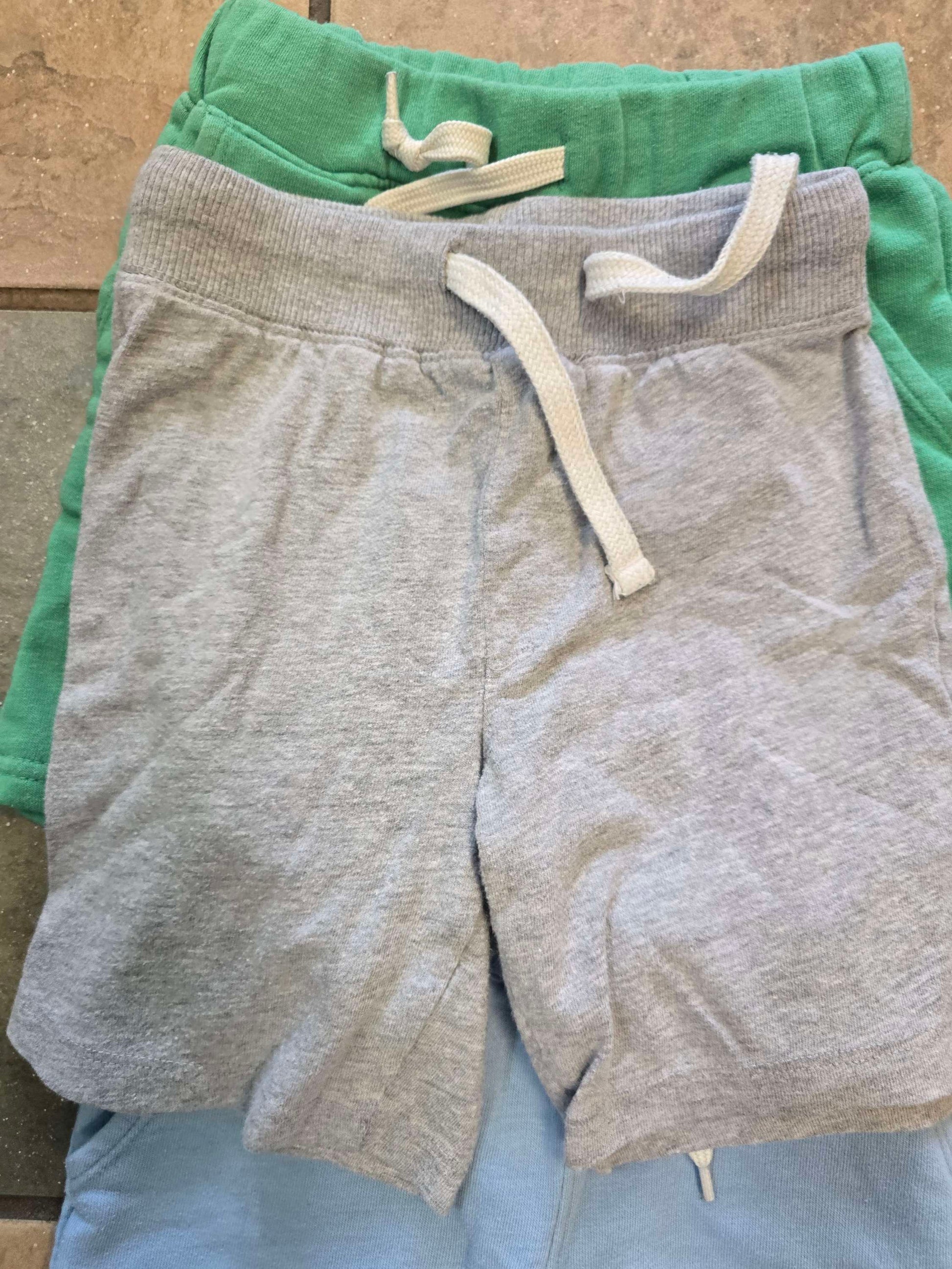 Boy 4t shorts bundle image 3