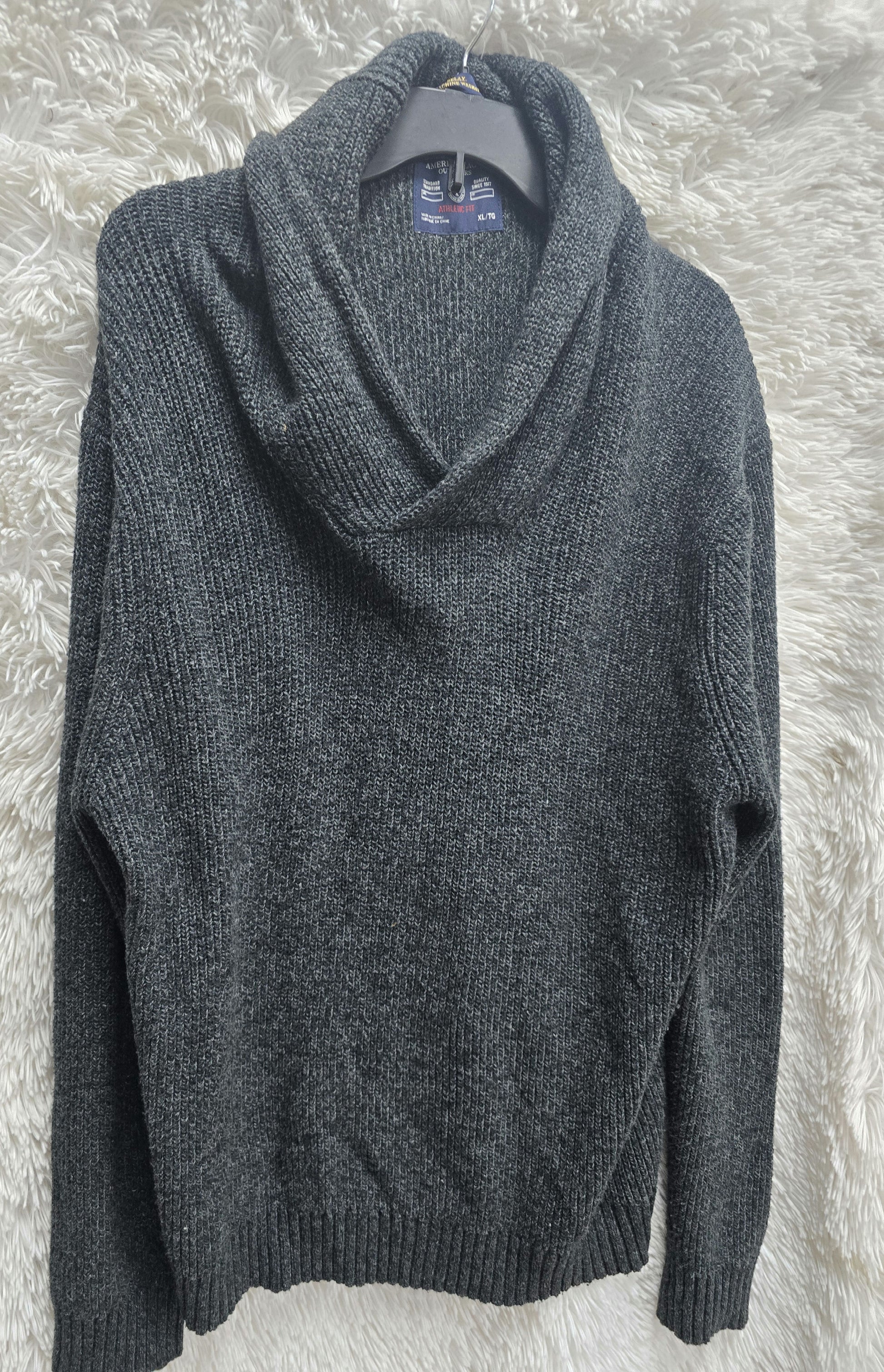 America Eagle athletic fit men sweater XL image 8