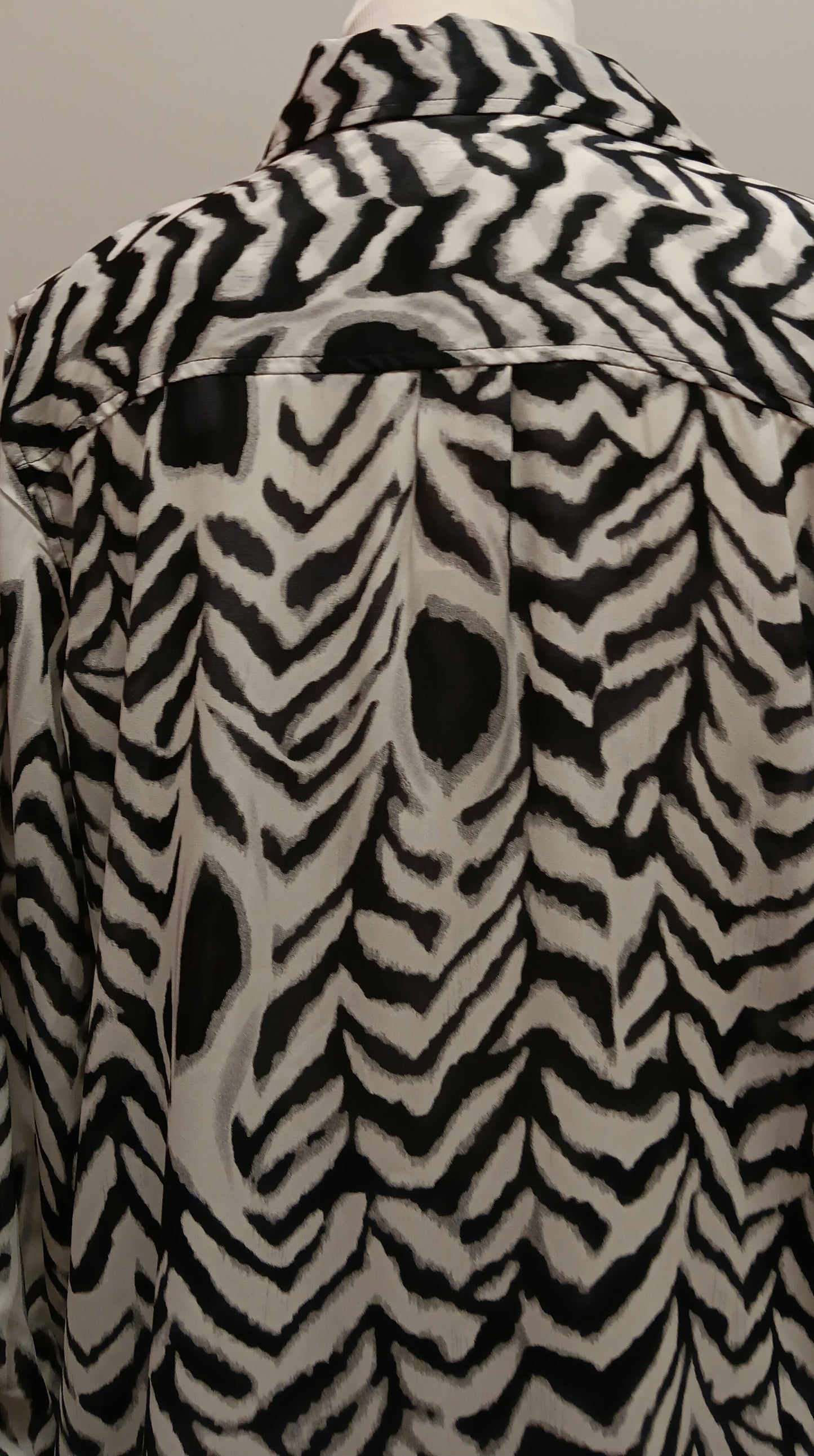 Zebra stripes dress barn blouse new with tag size 1X image 8