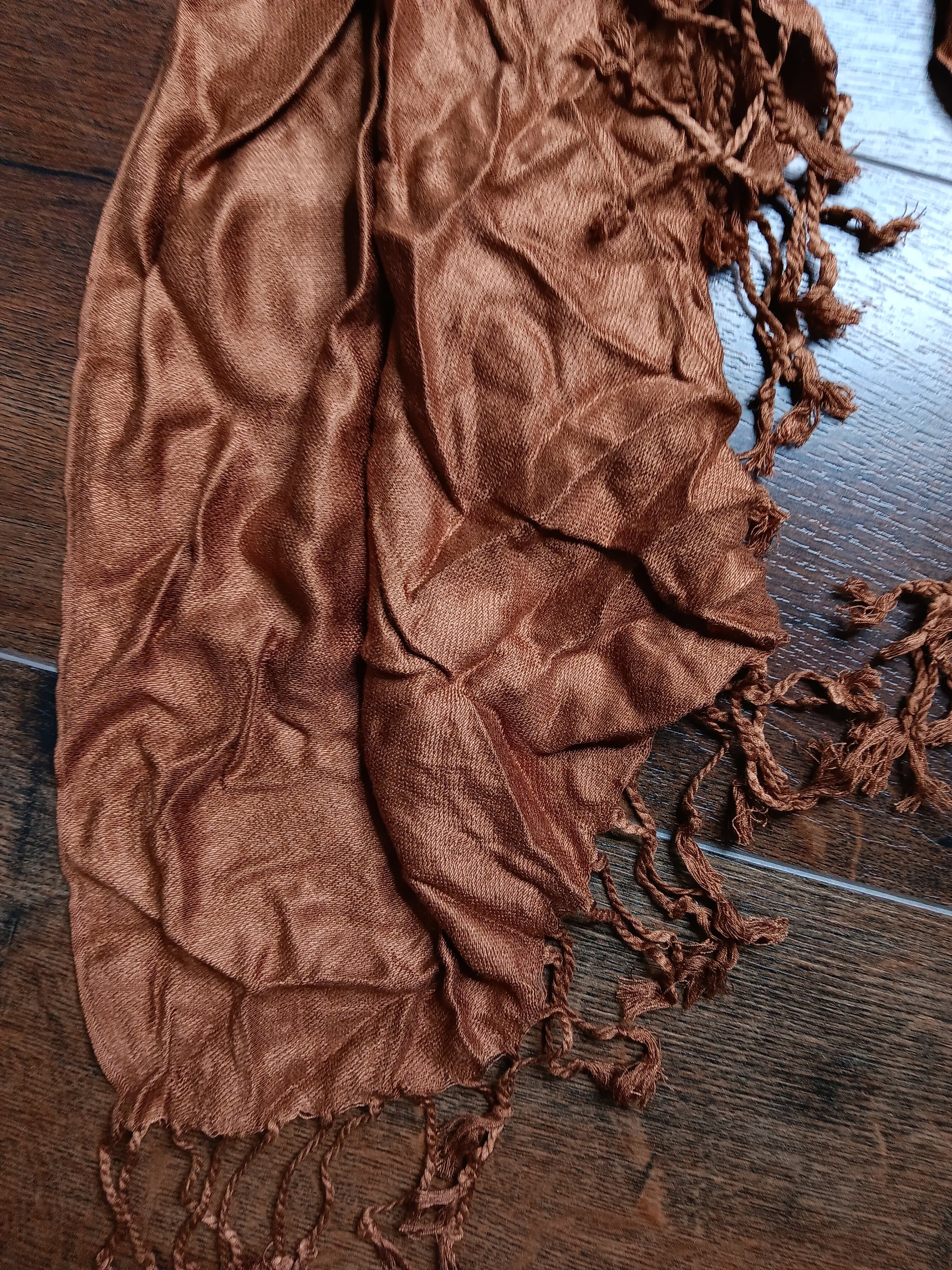 Pashmina scarf image 3