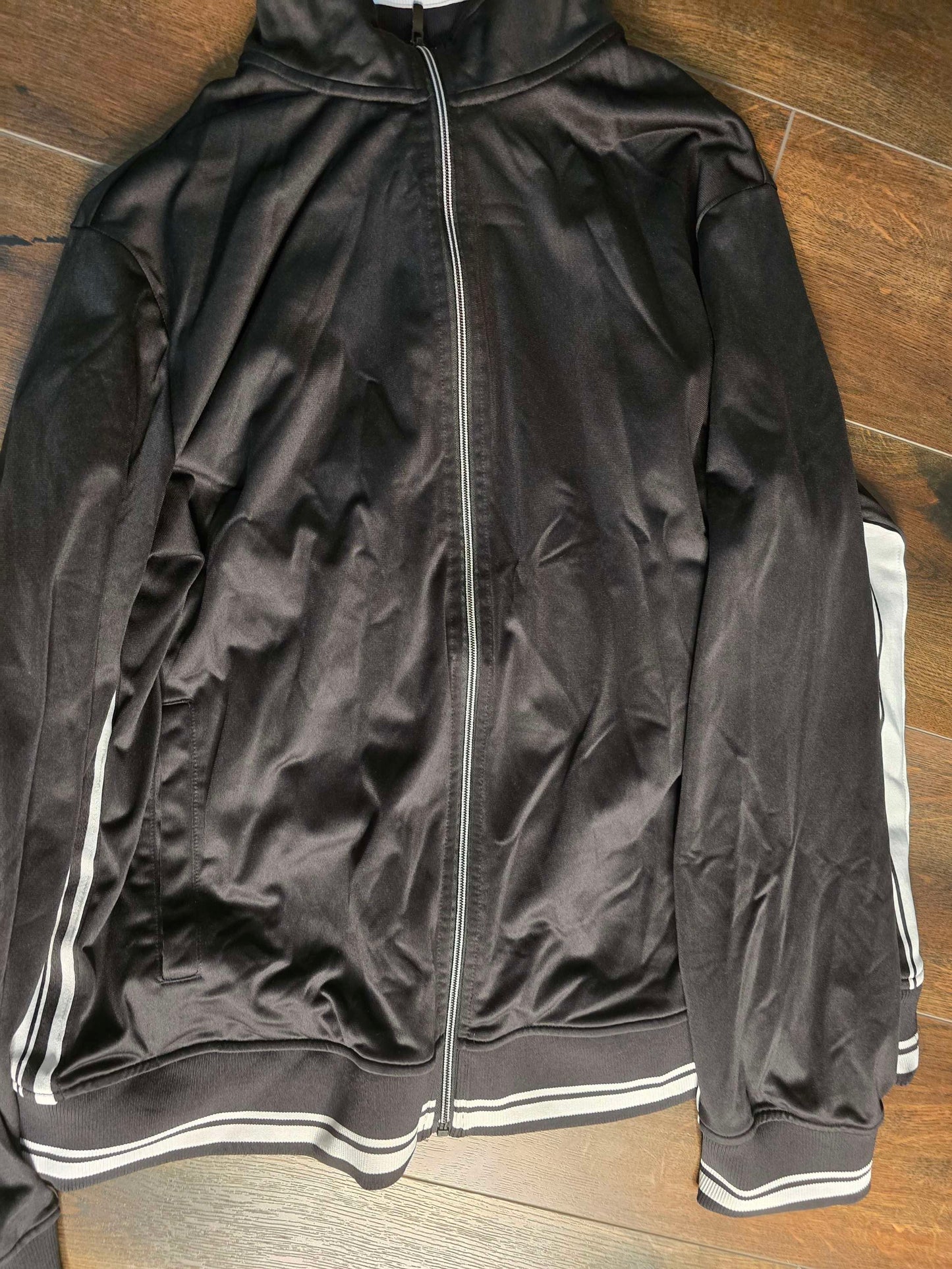Athletic works  jogger set  3XL image 0