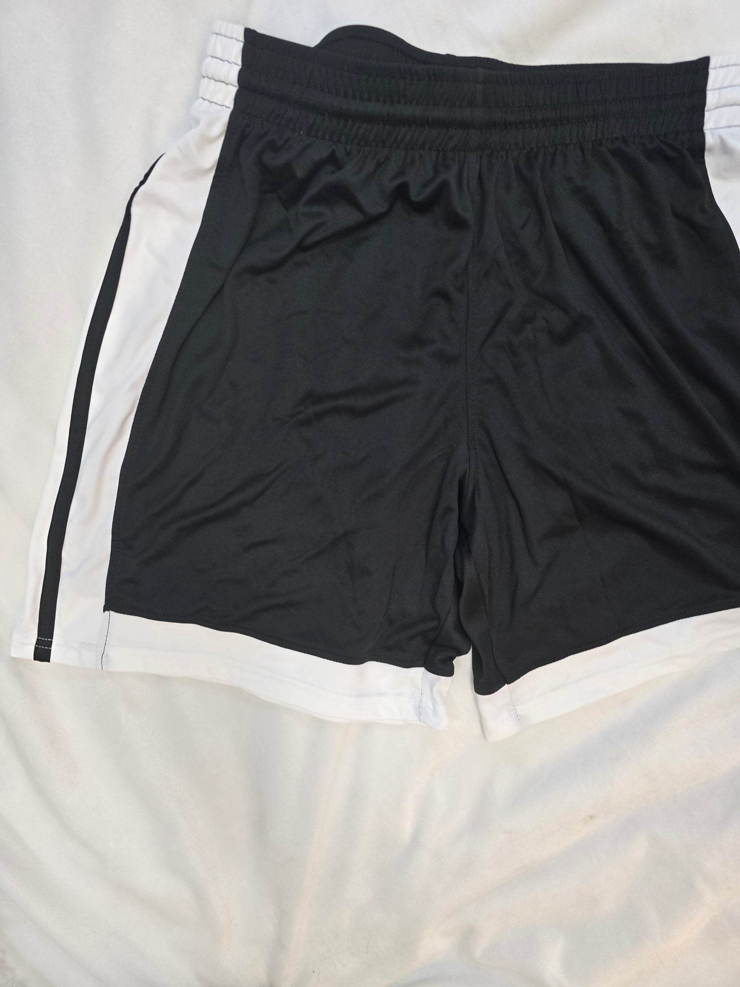 Set of 2 black and white boy shorts size L image 2