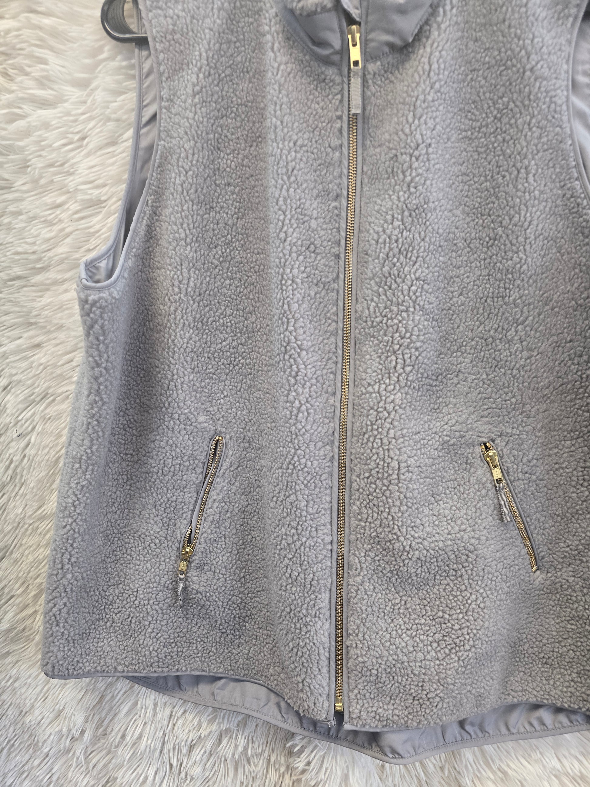 crown and Ivey Gray vest XXL image 1