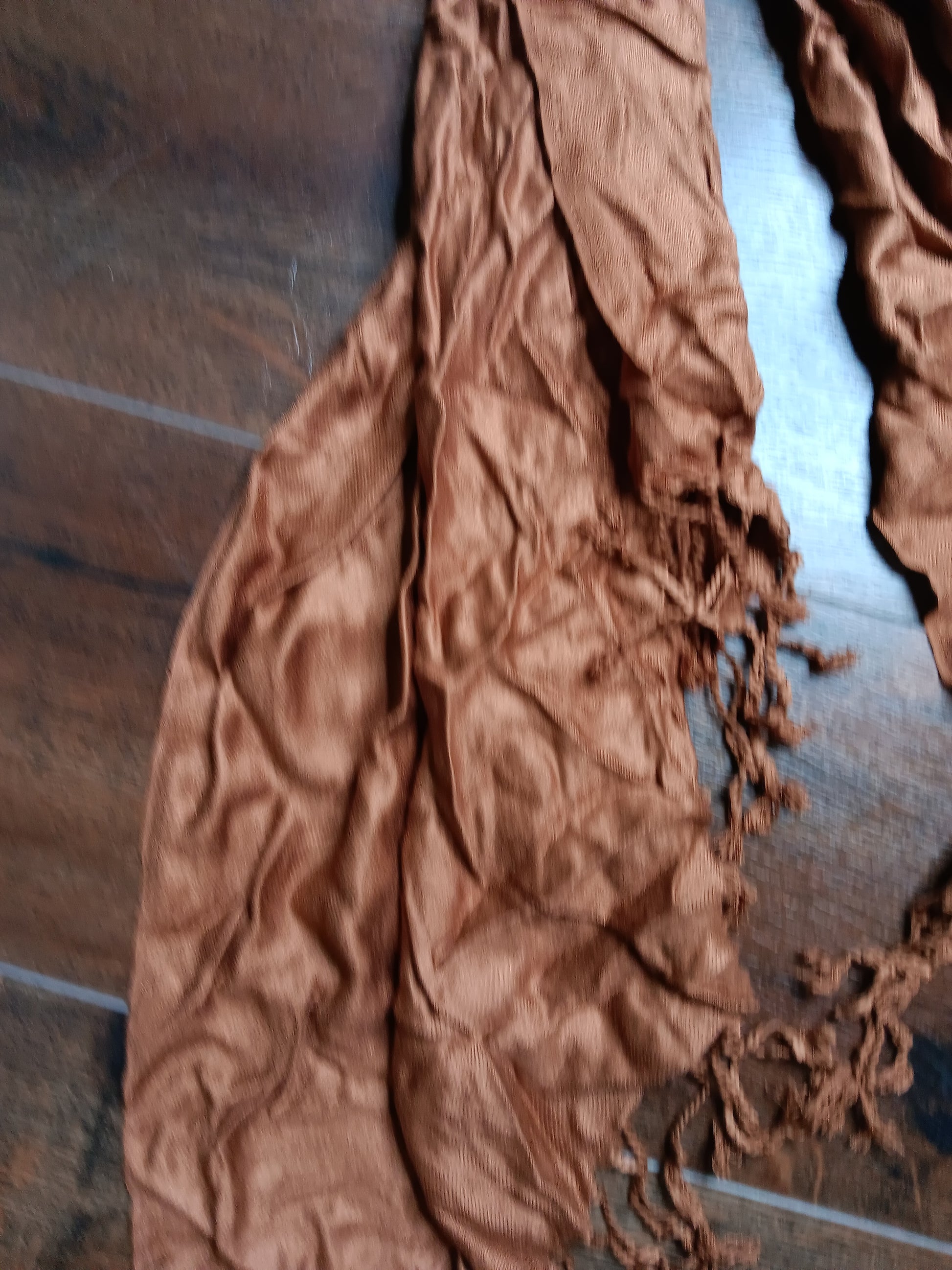 Pashmina scarf image 2