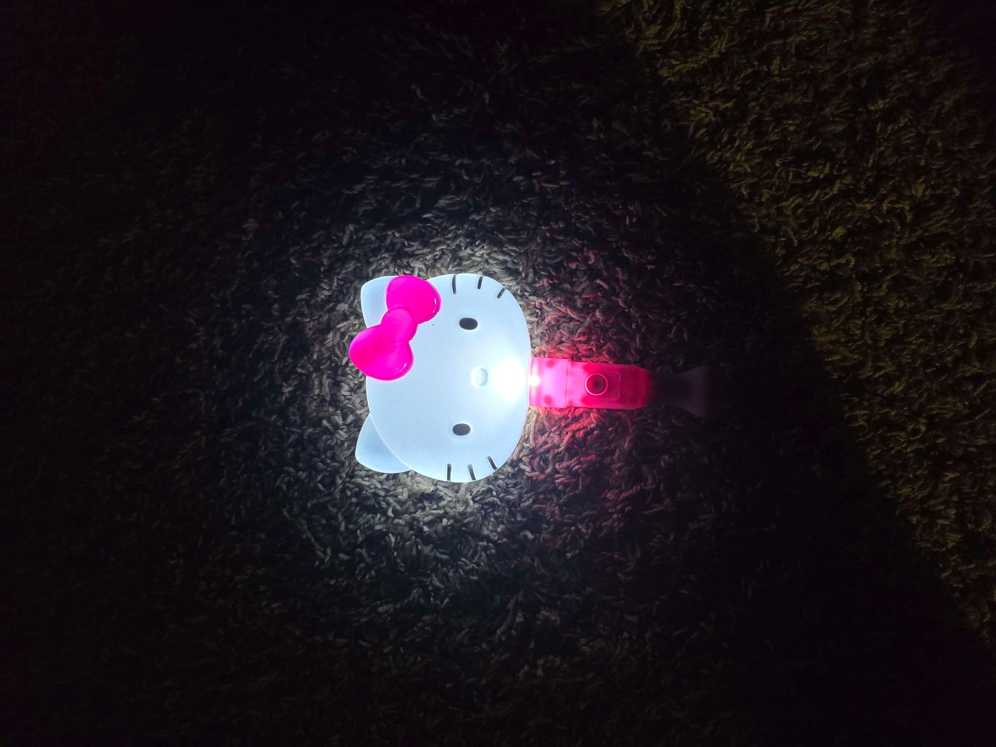 Hello Kitty lighted mirror image 4
