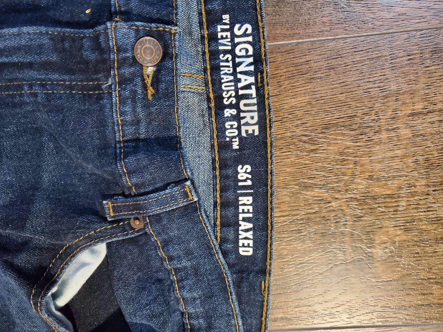 Levi Strauss S61 relaxed men jeans size 42x30 image 0